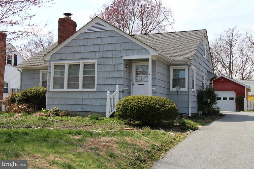 EASTON - Residential Lease