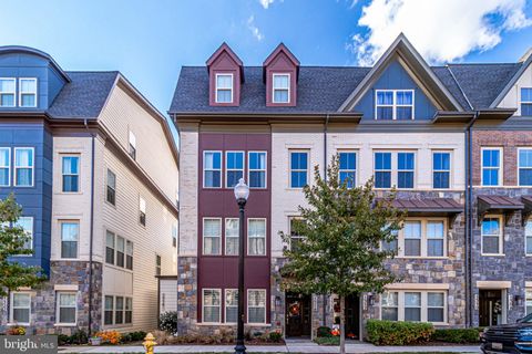 1318 S QUINN STREET ARLINGTON VA 22204