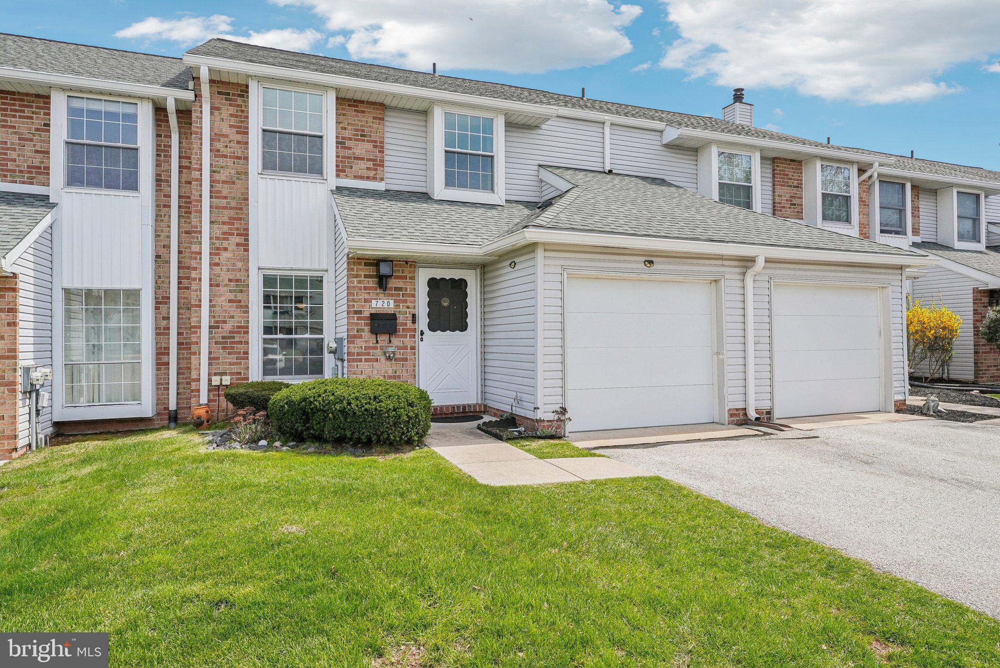 720 SPRINGHOUSE COURT