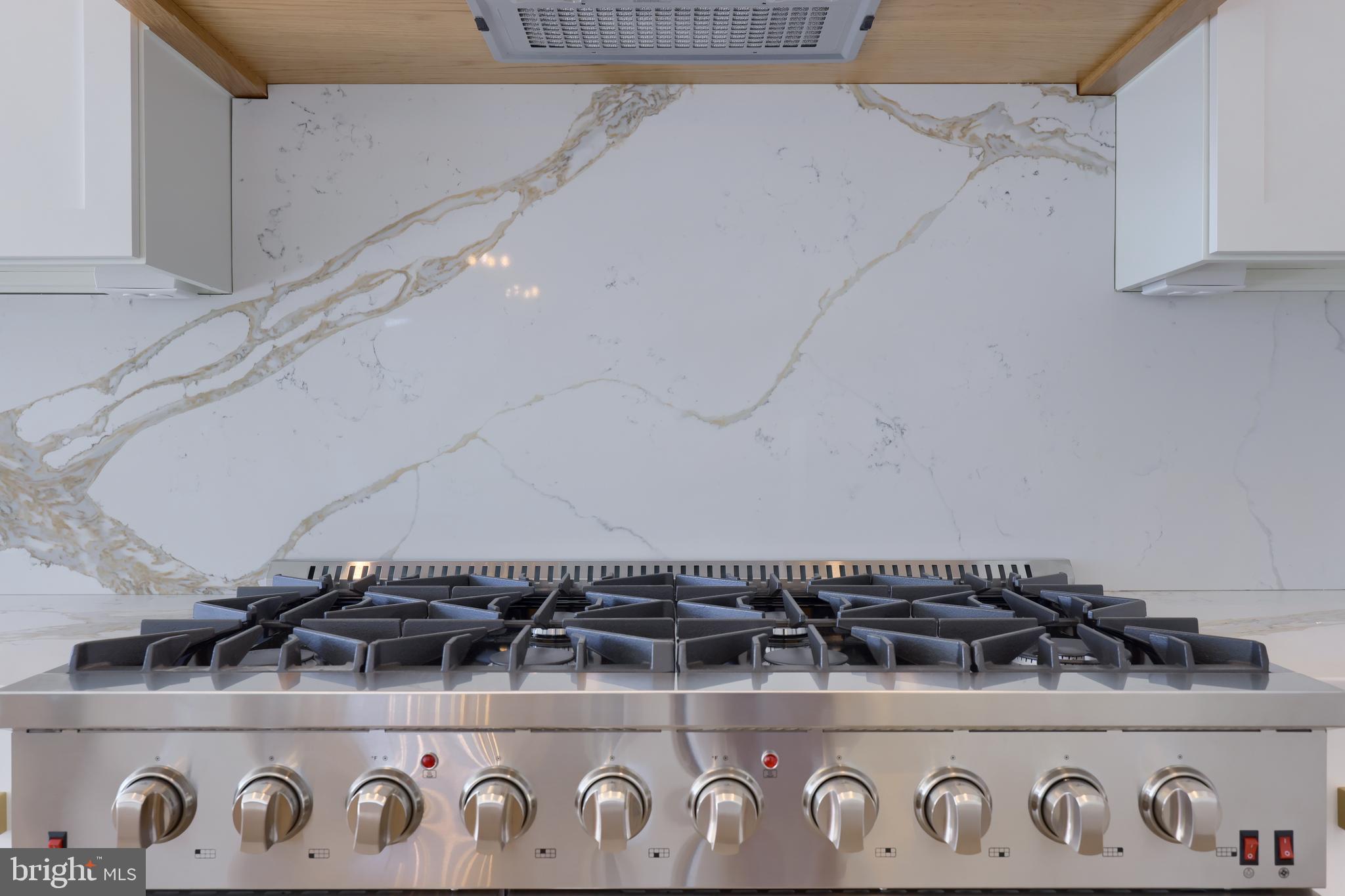 HAYDN MANOR - Residential