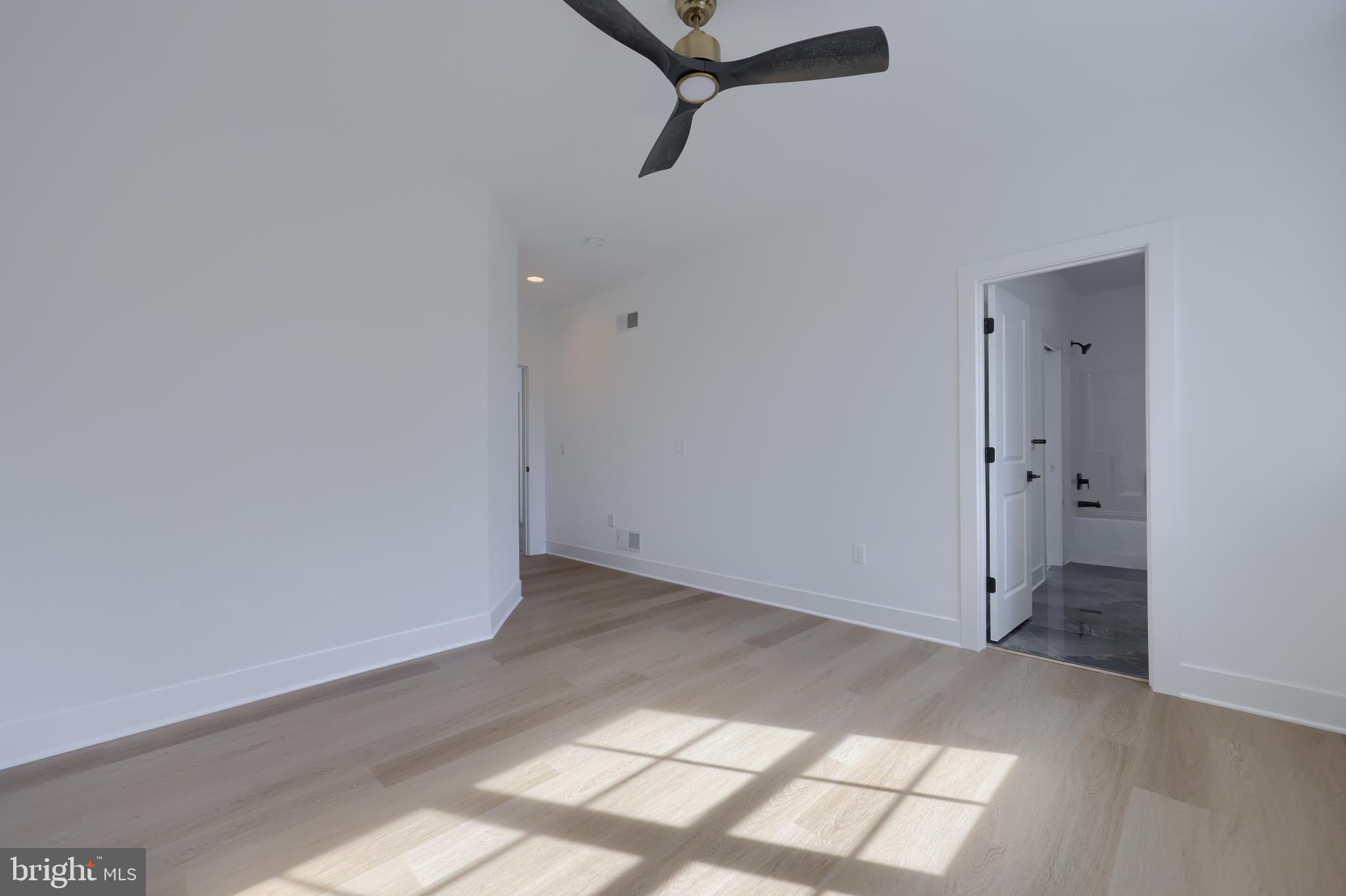 HAYDN MANOR - Residential