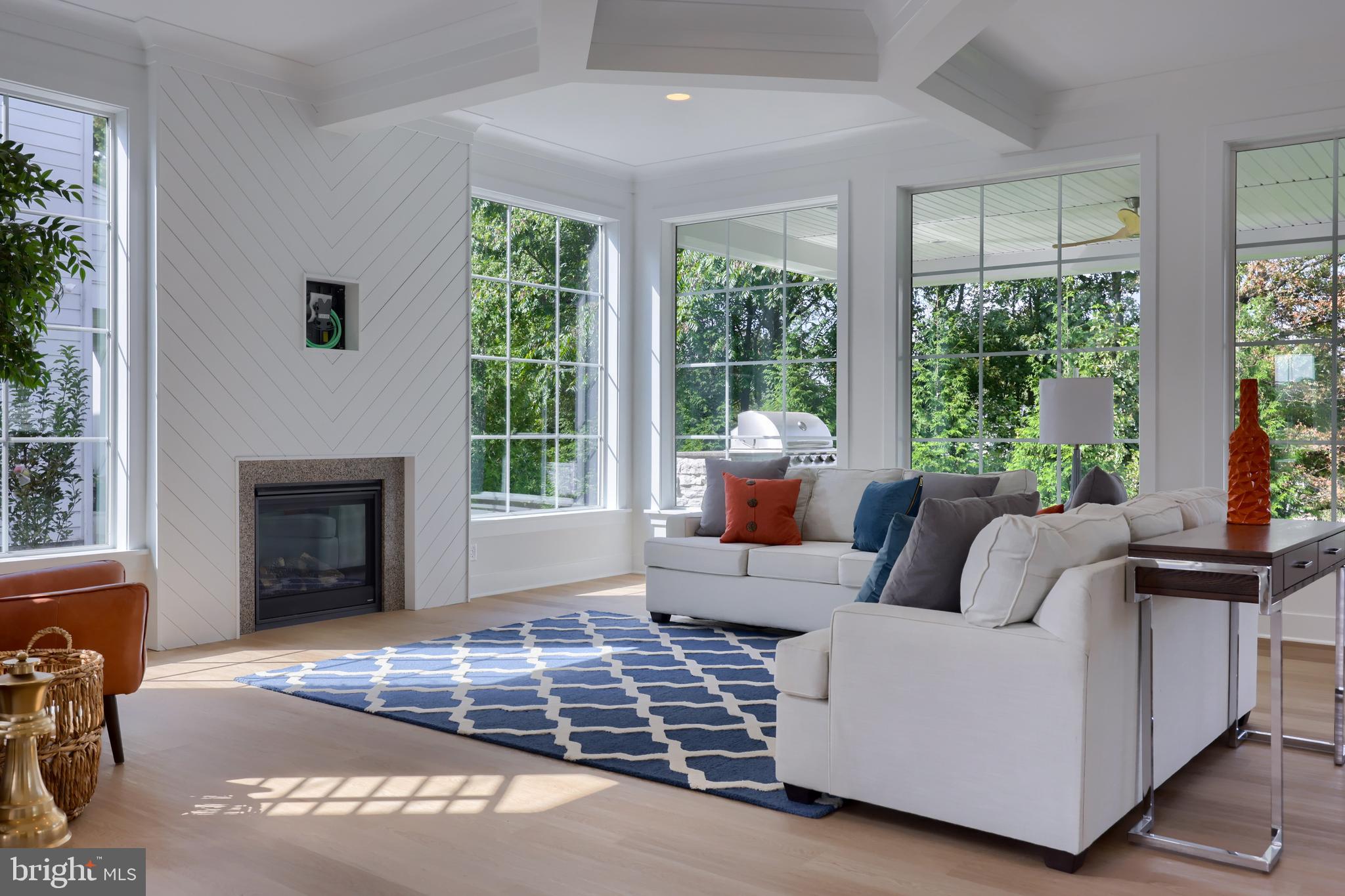 HAYDN MANOR - Residential