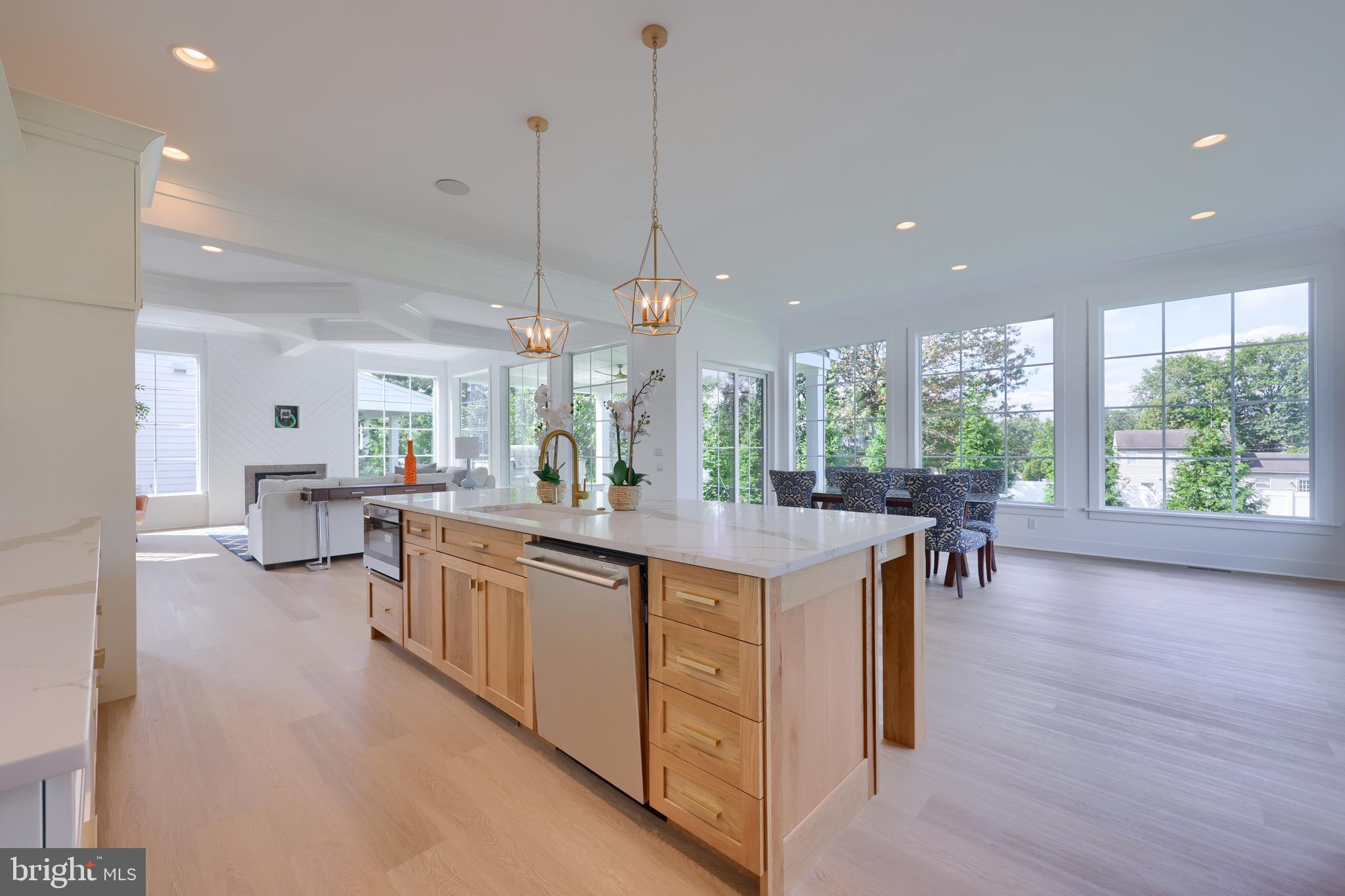 HAYDN MANOR - Residential