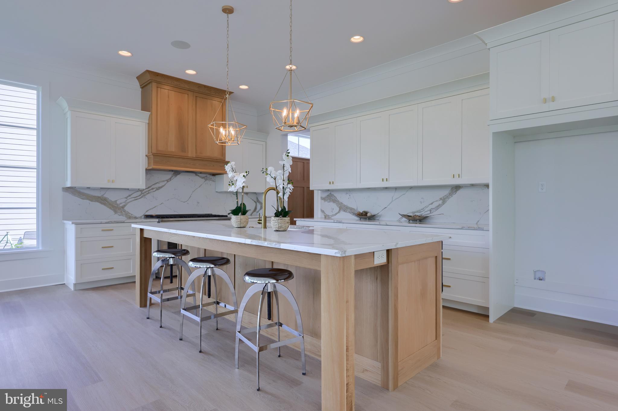 HAYDN MANOR - Residential