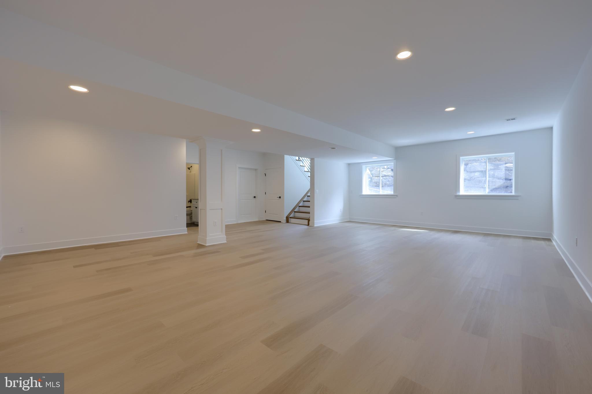 HAYDN MANOR - Residential