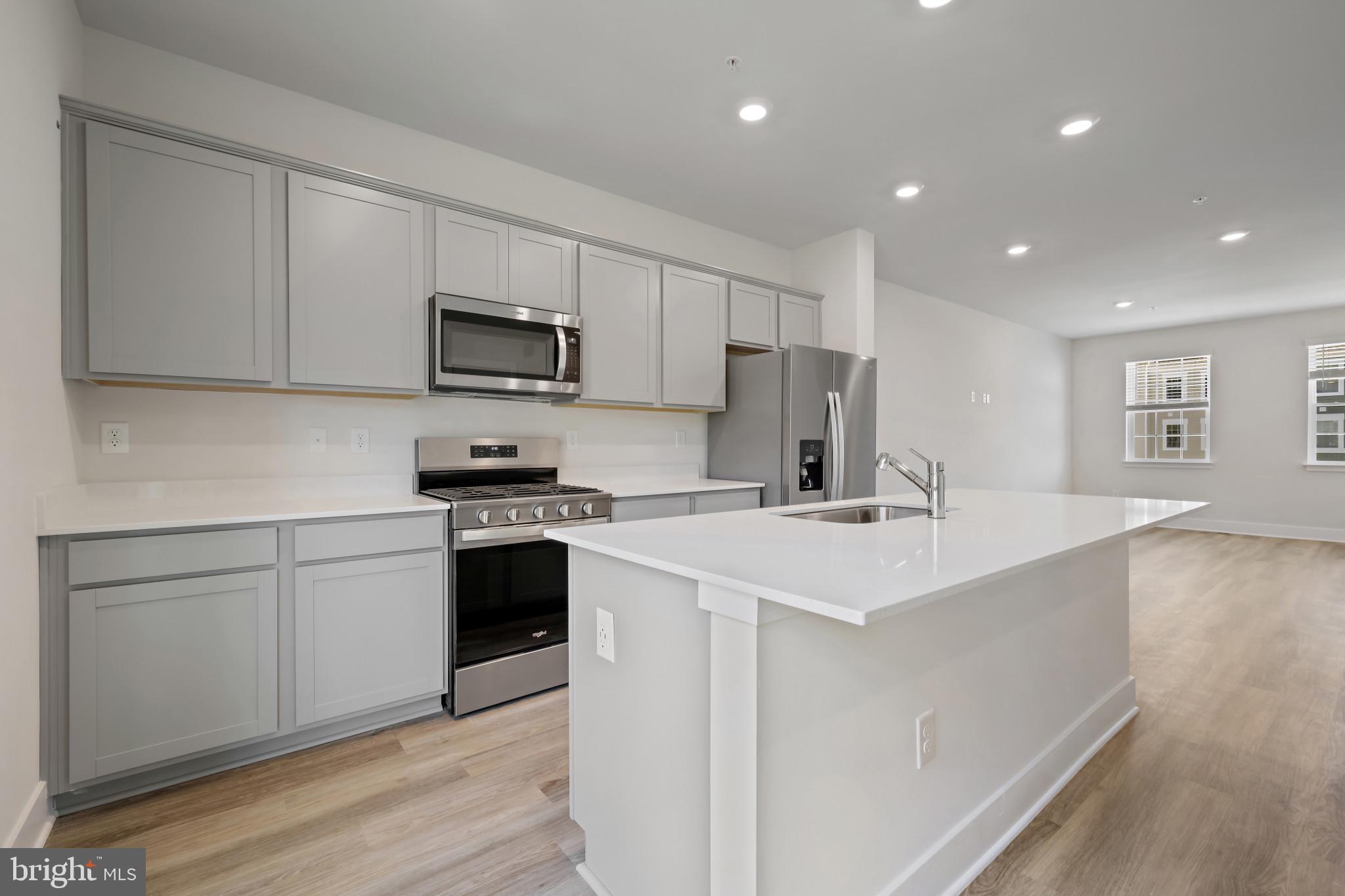 SPRING HILLS - Residential