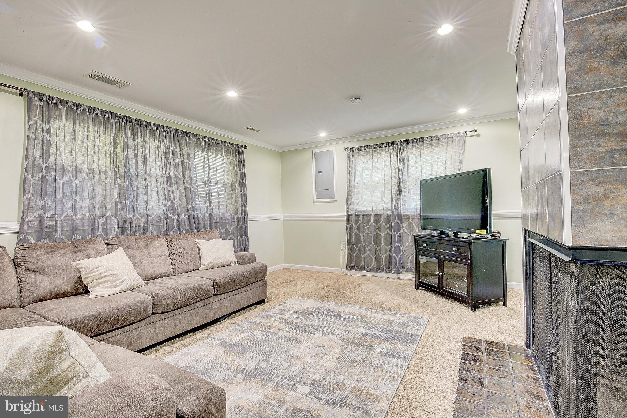 OLD COURT ESTATES - Residential