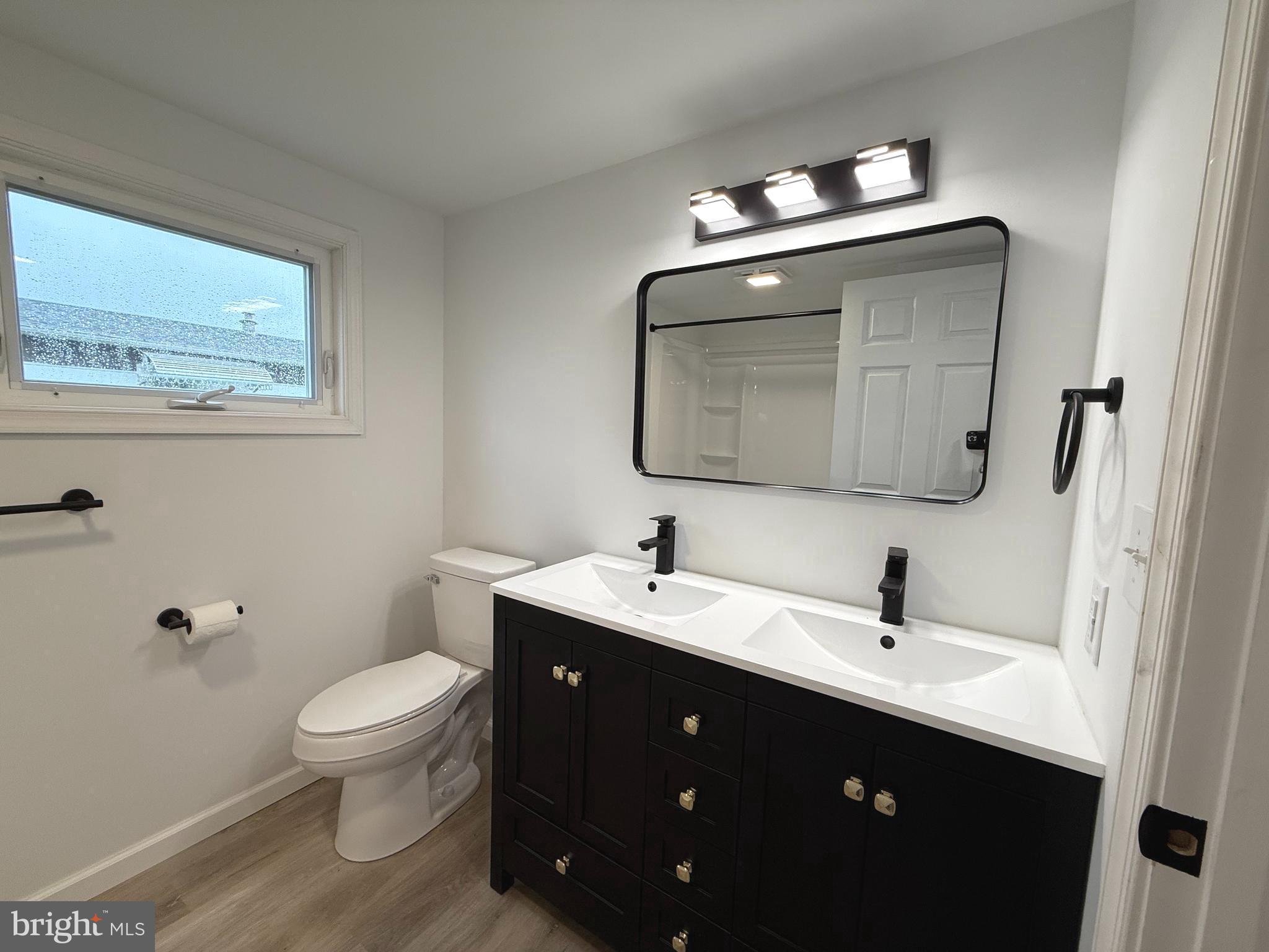 COLONIAL EAST MHP - Residential