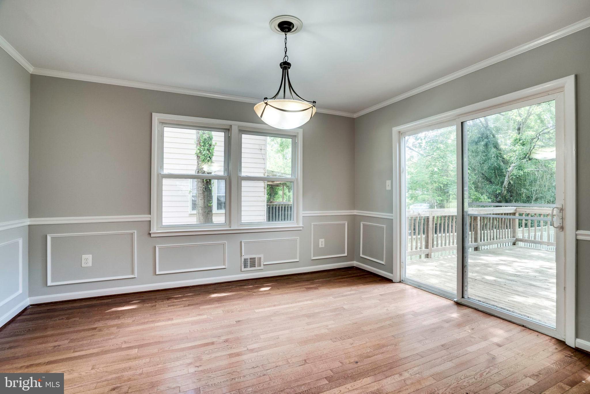 RIVERSIDE PARK HESSICK - Residential