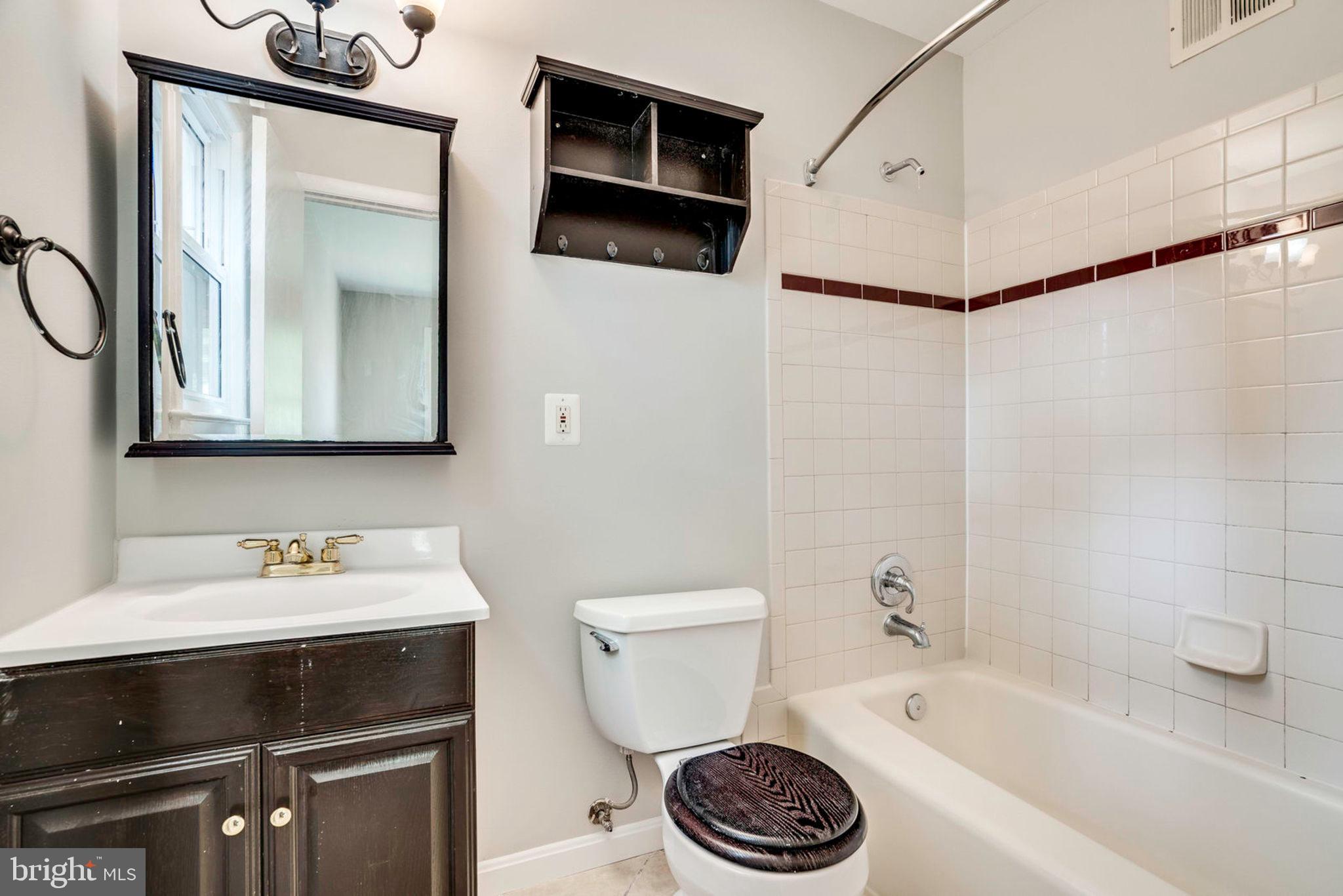 RIVERSIDE PARK HESSICK - Residential