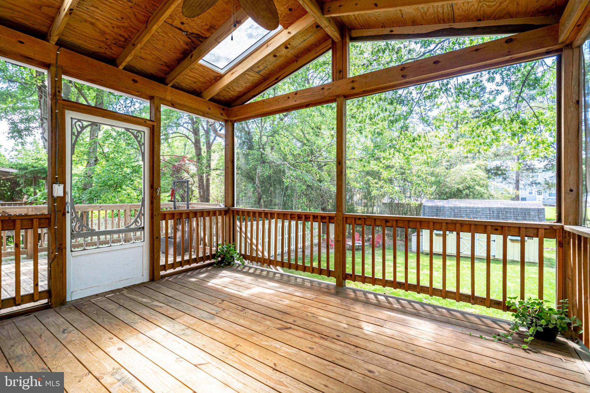 RIVERSIDE PARK HESSICK - Residential