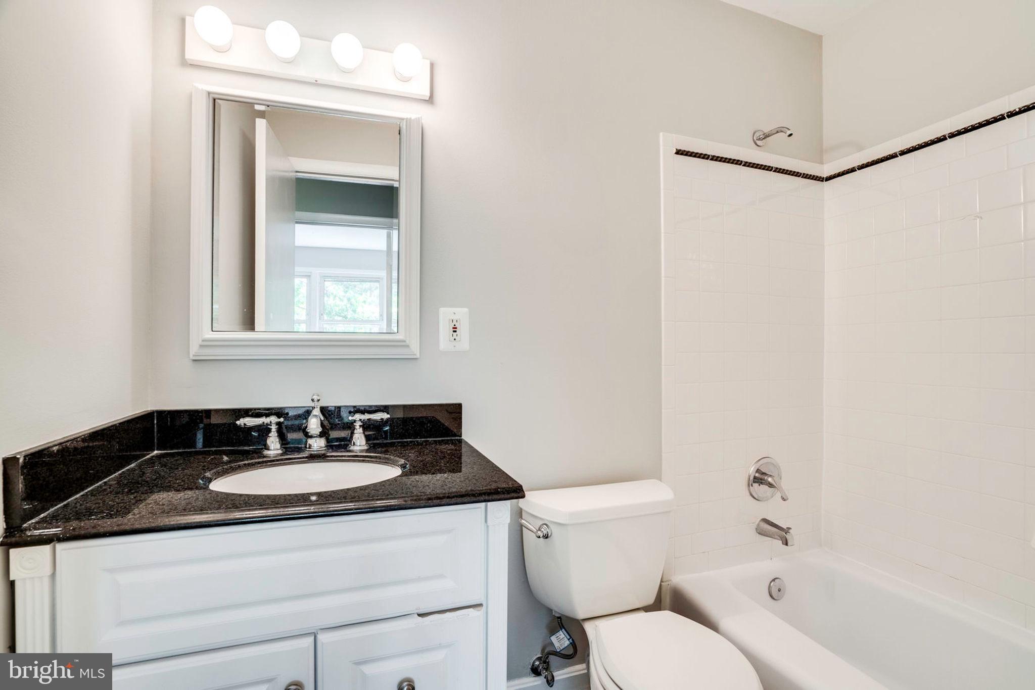 RIVERSIDE PARK HESSICK - Residential