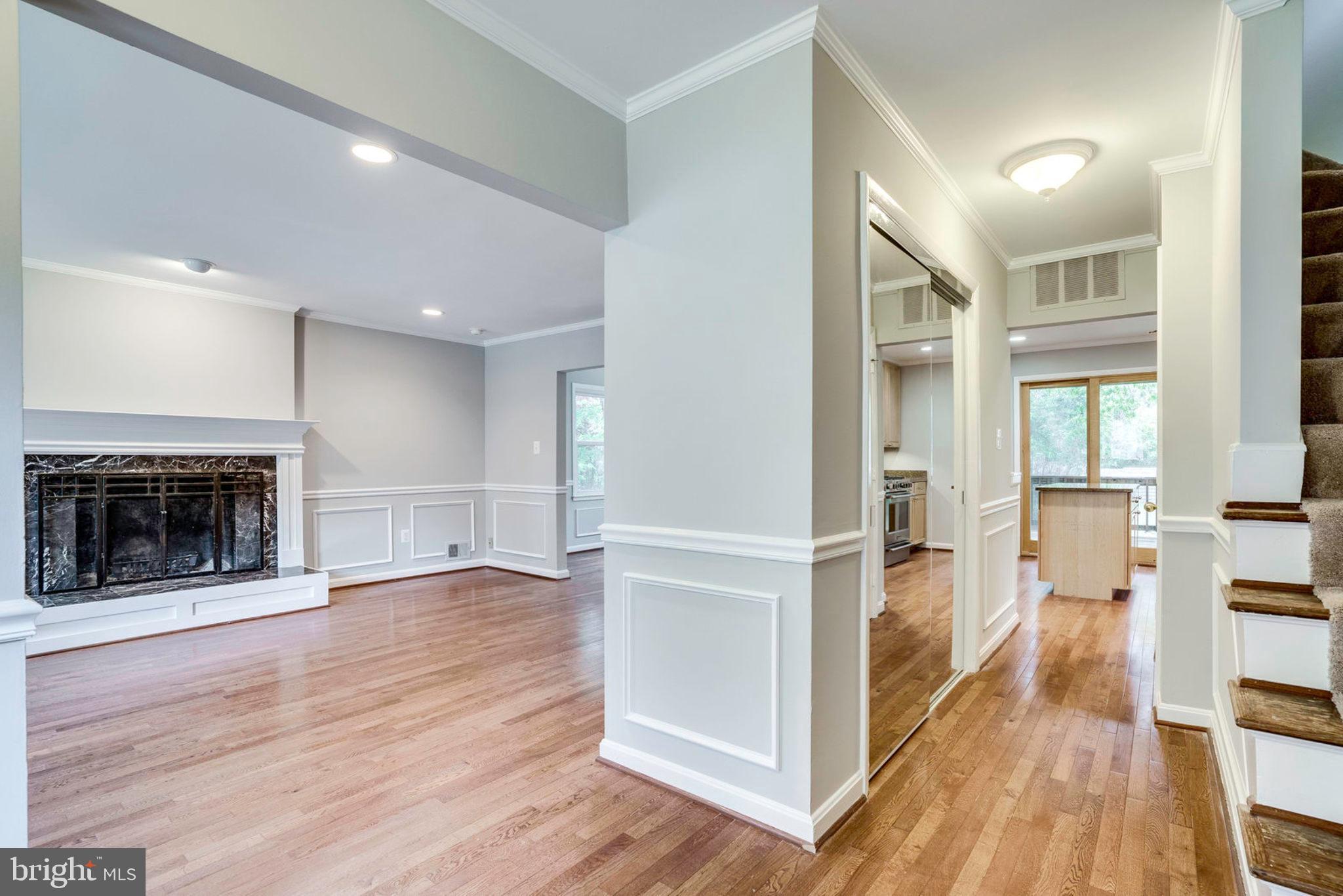 RIVERSIDE PARK HESSICK - Residential