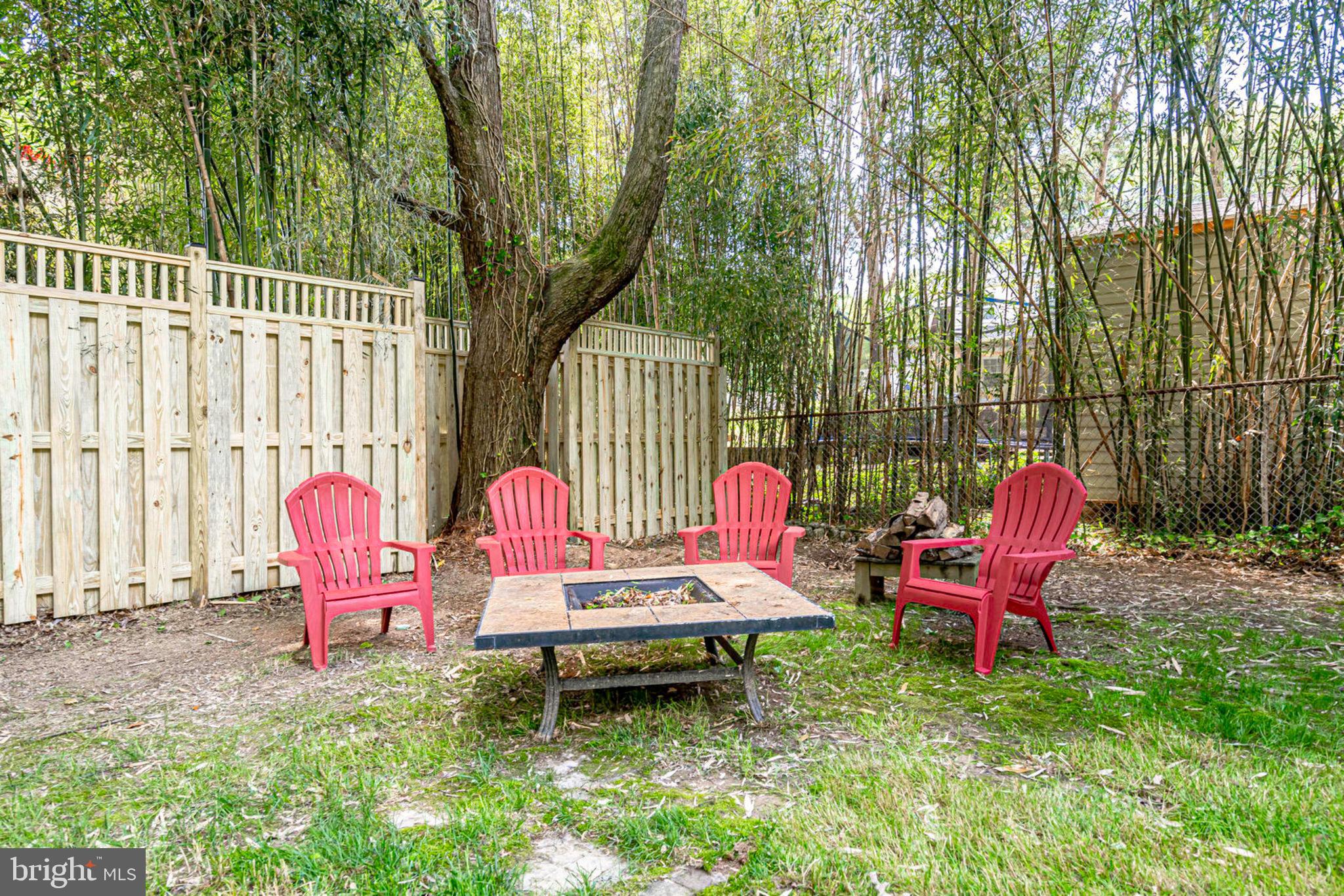 RIVERSIDE PARK HESSICK - Residential