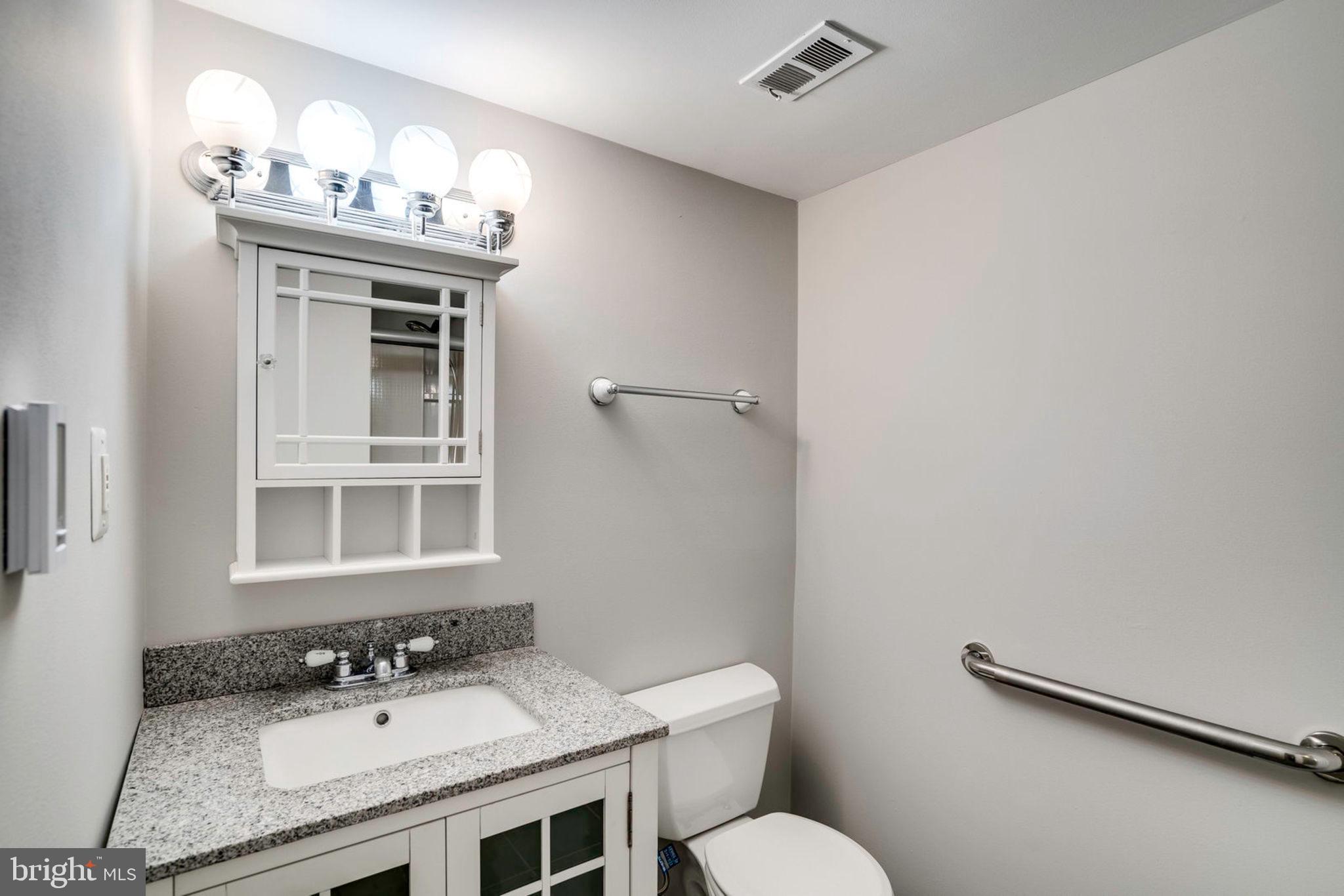 RIVERSIDE PARK HESSICK - Residential