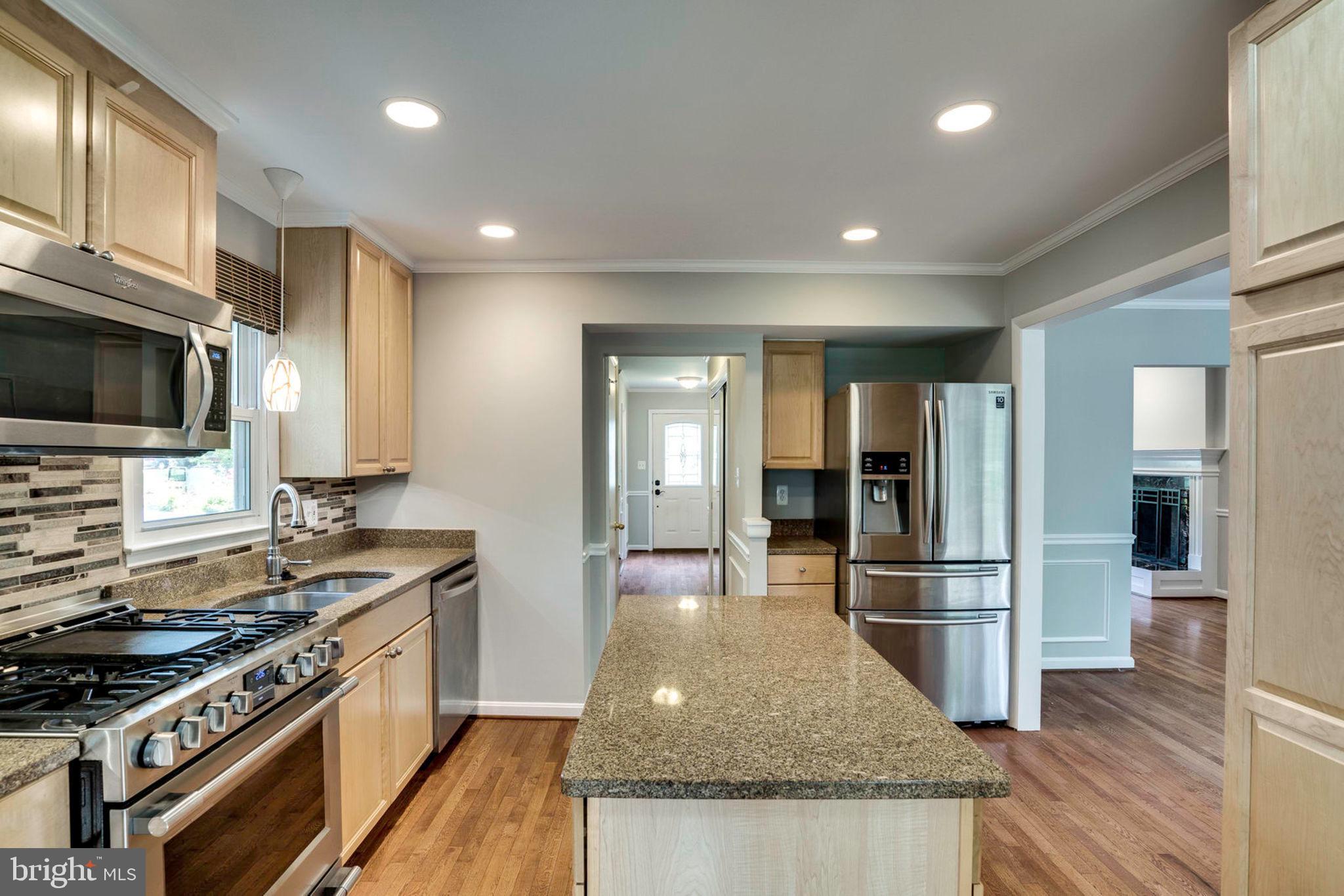 RIVERSIDE PARK HESSICK - Residential