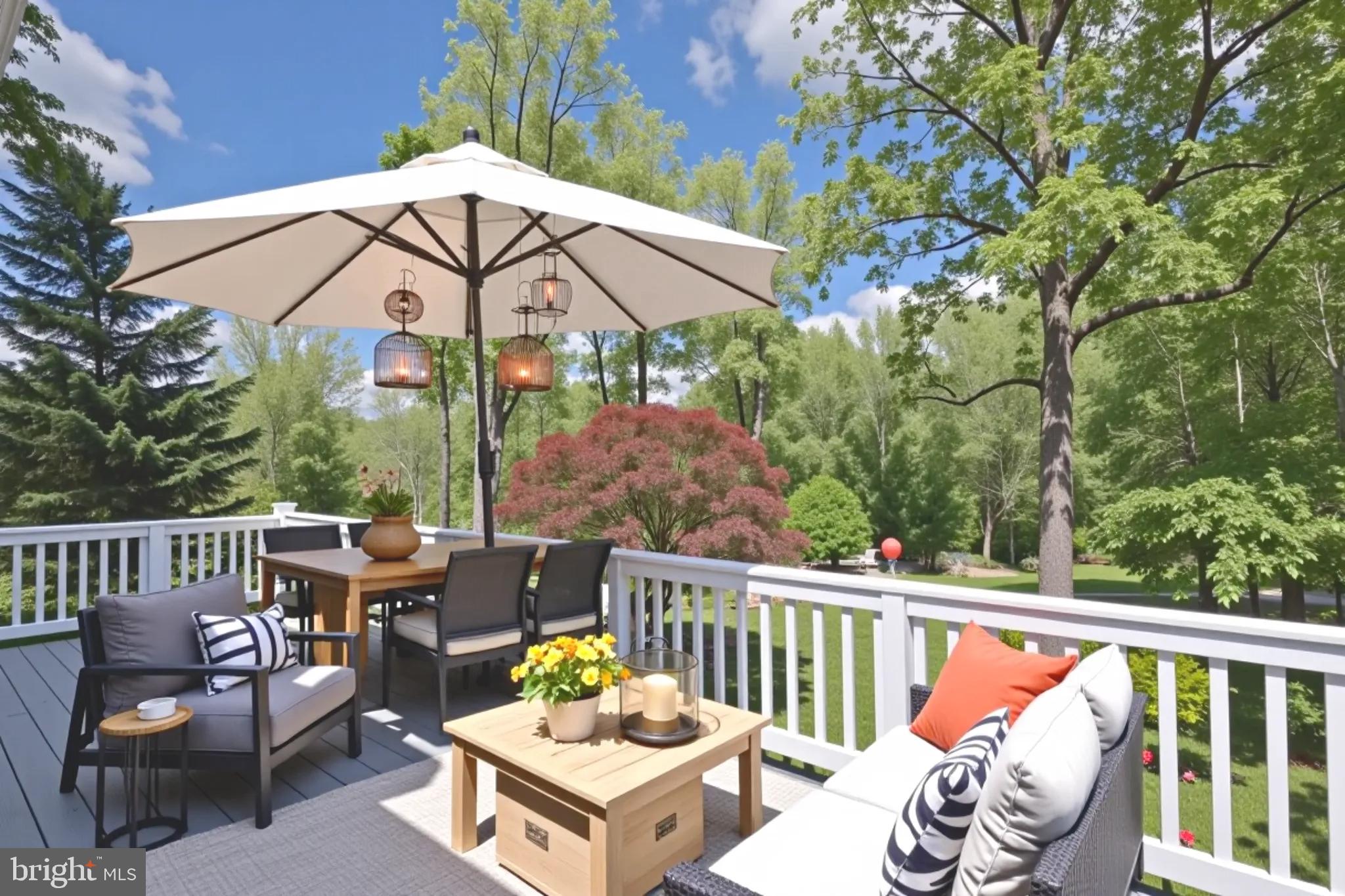 LAKE FRONT ROYAL - Residential