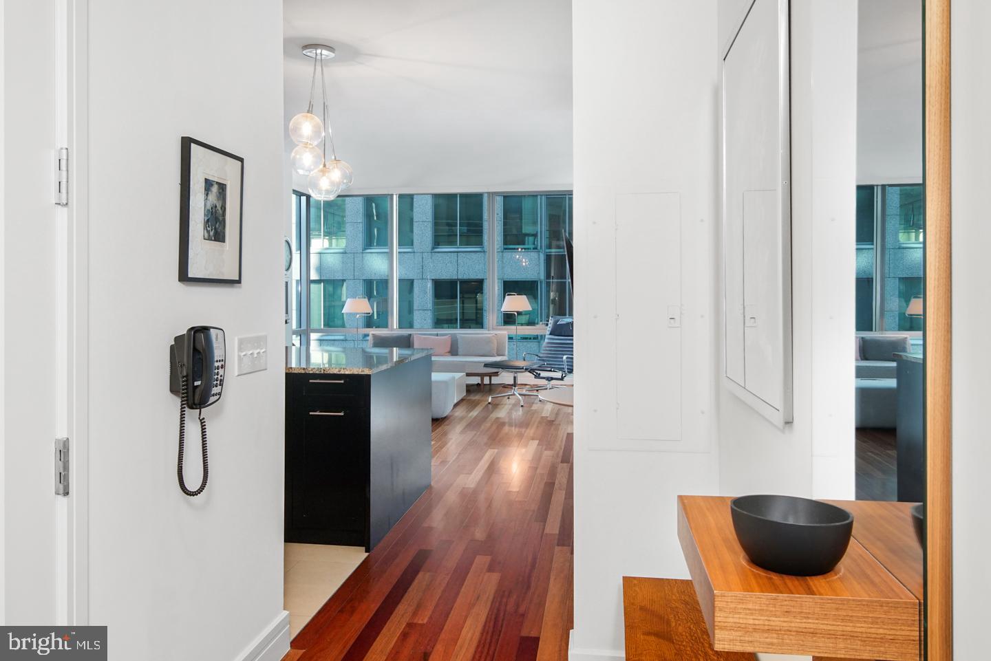 PENN SQUARE - Residential