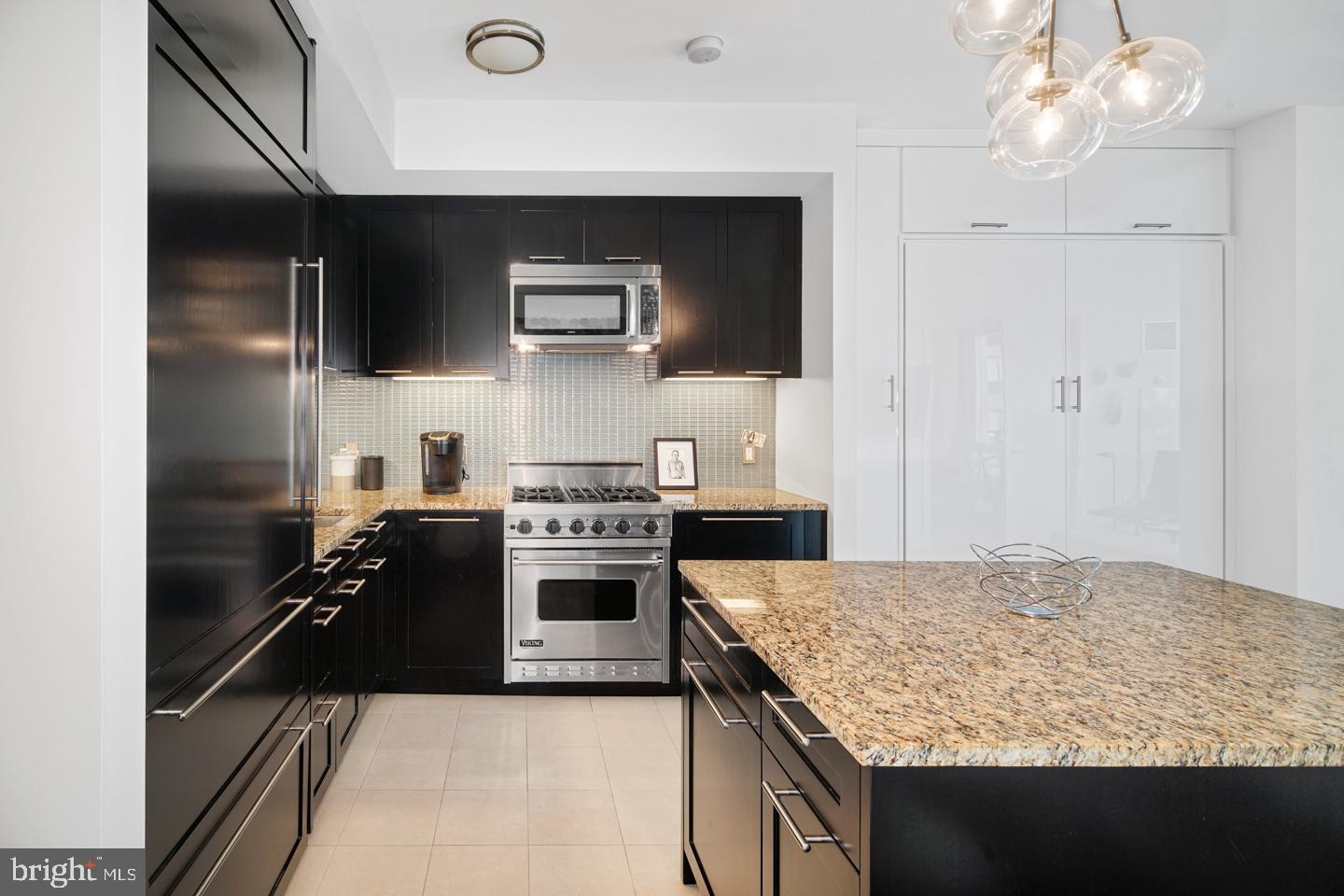 PENN SQUARE - Residential