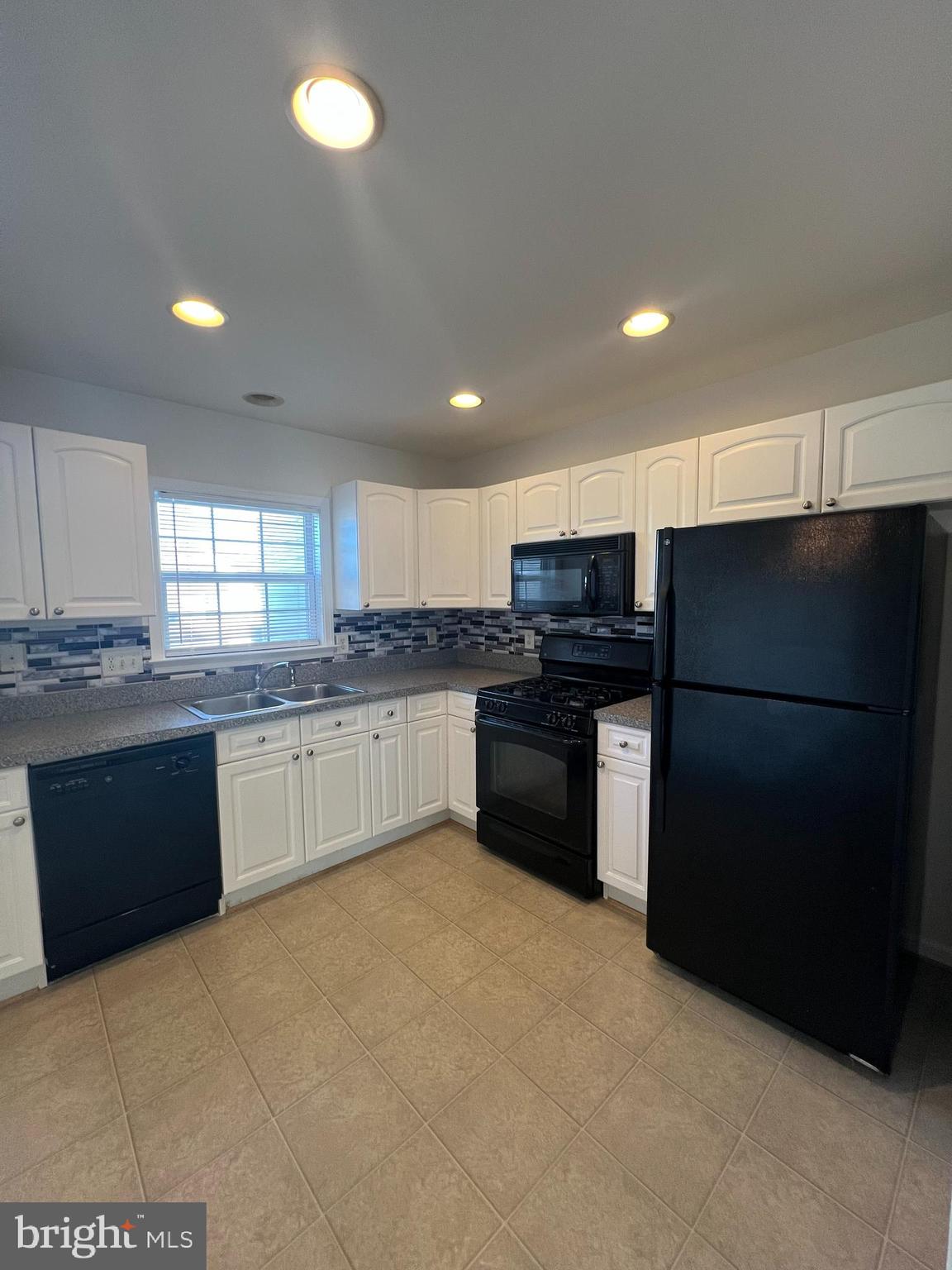 FAIRWAYS WEST - Residential