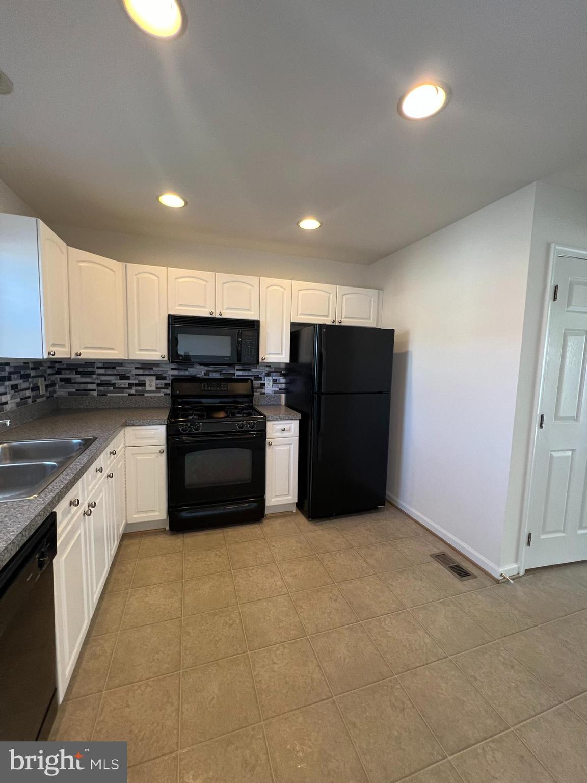 FAIRWAYS WEST - Residential