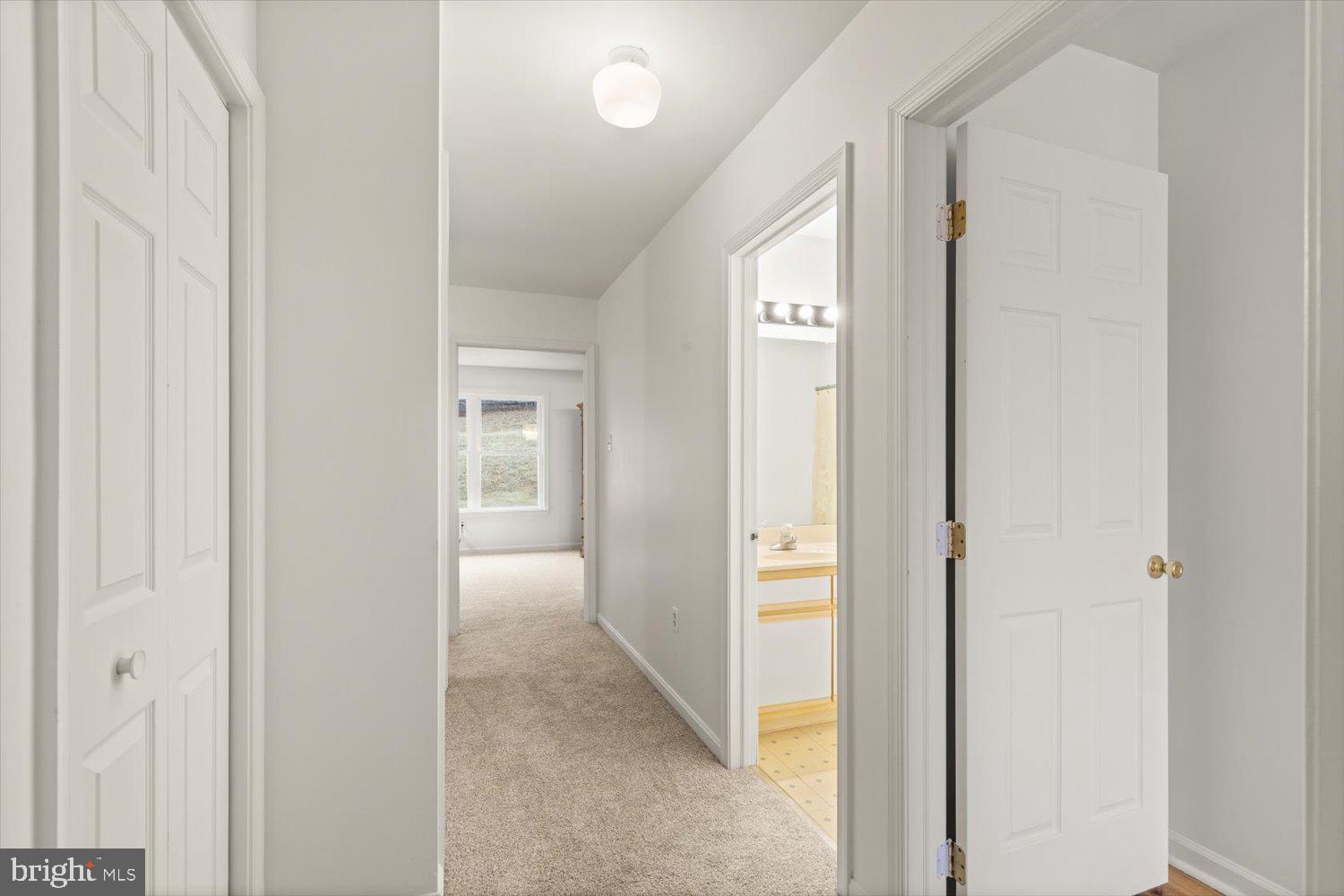 VALLEY CROSSING - Residential