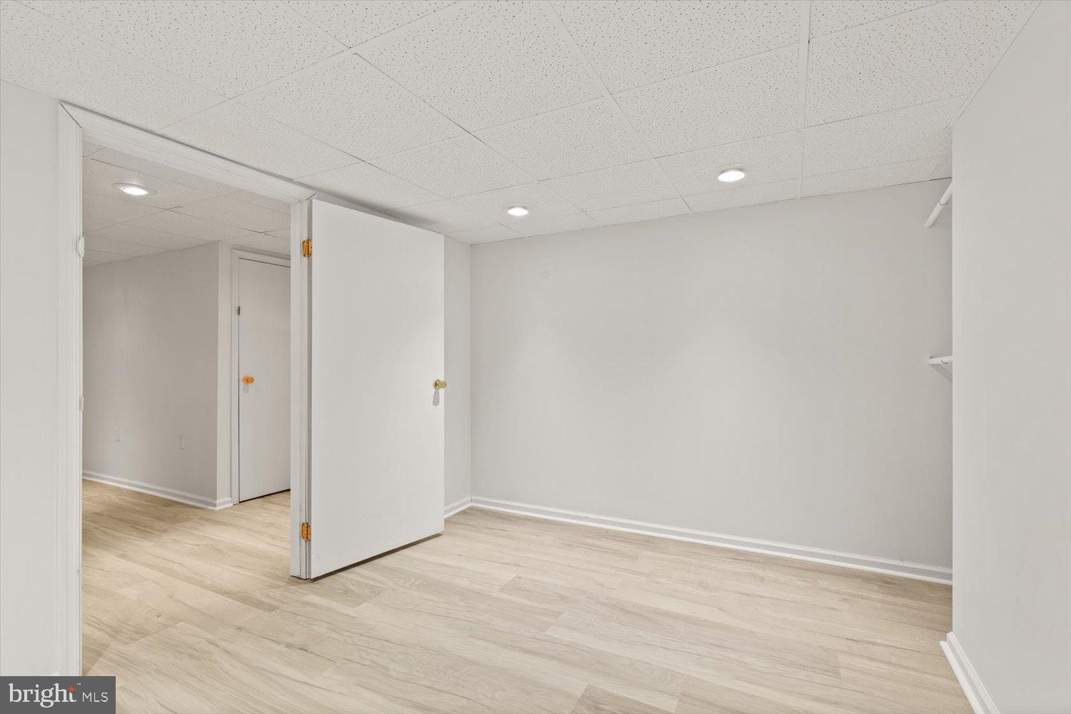 VALLEY CROSSING - Residential