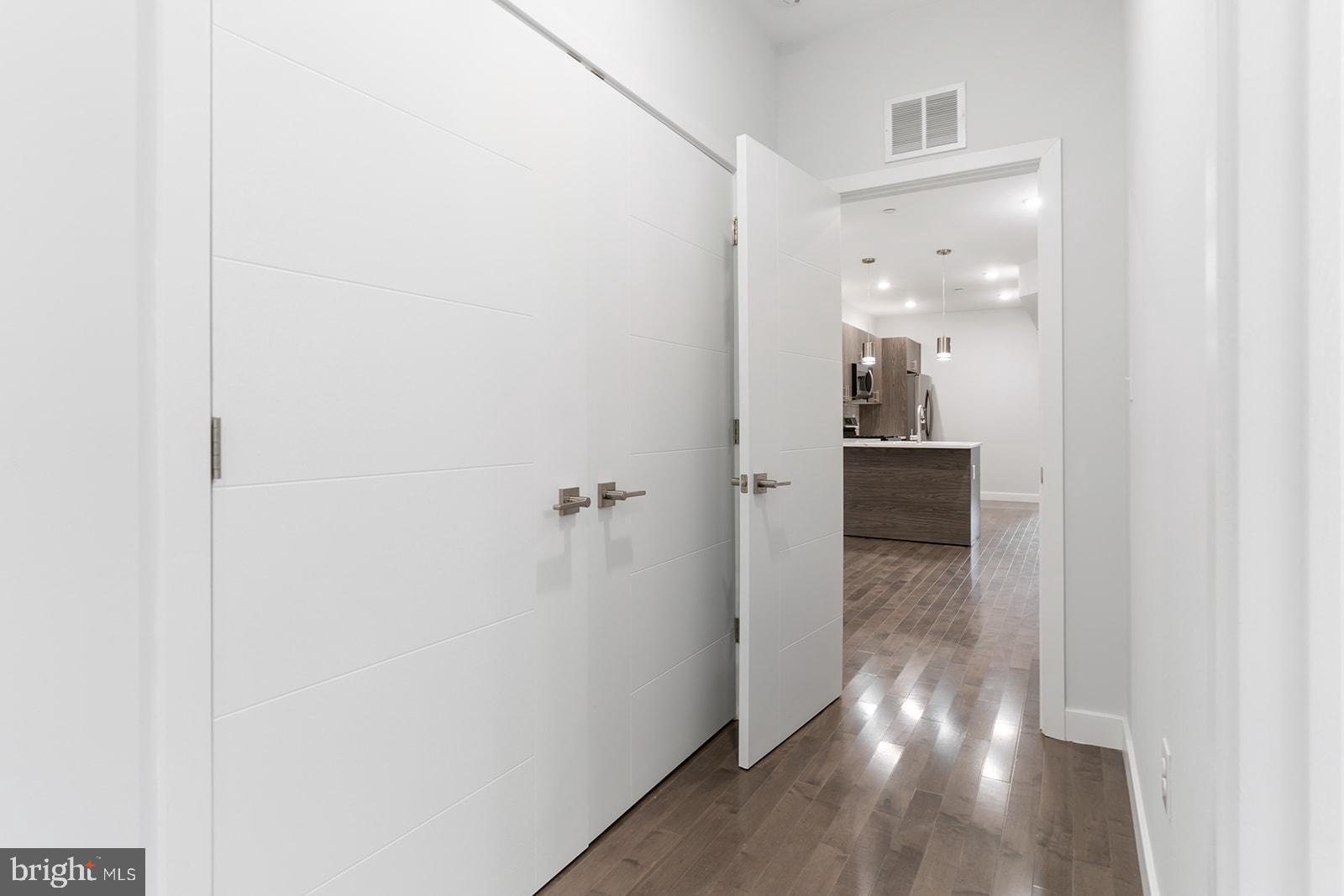 NORRIS SQUARE - Residential Lease