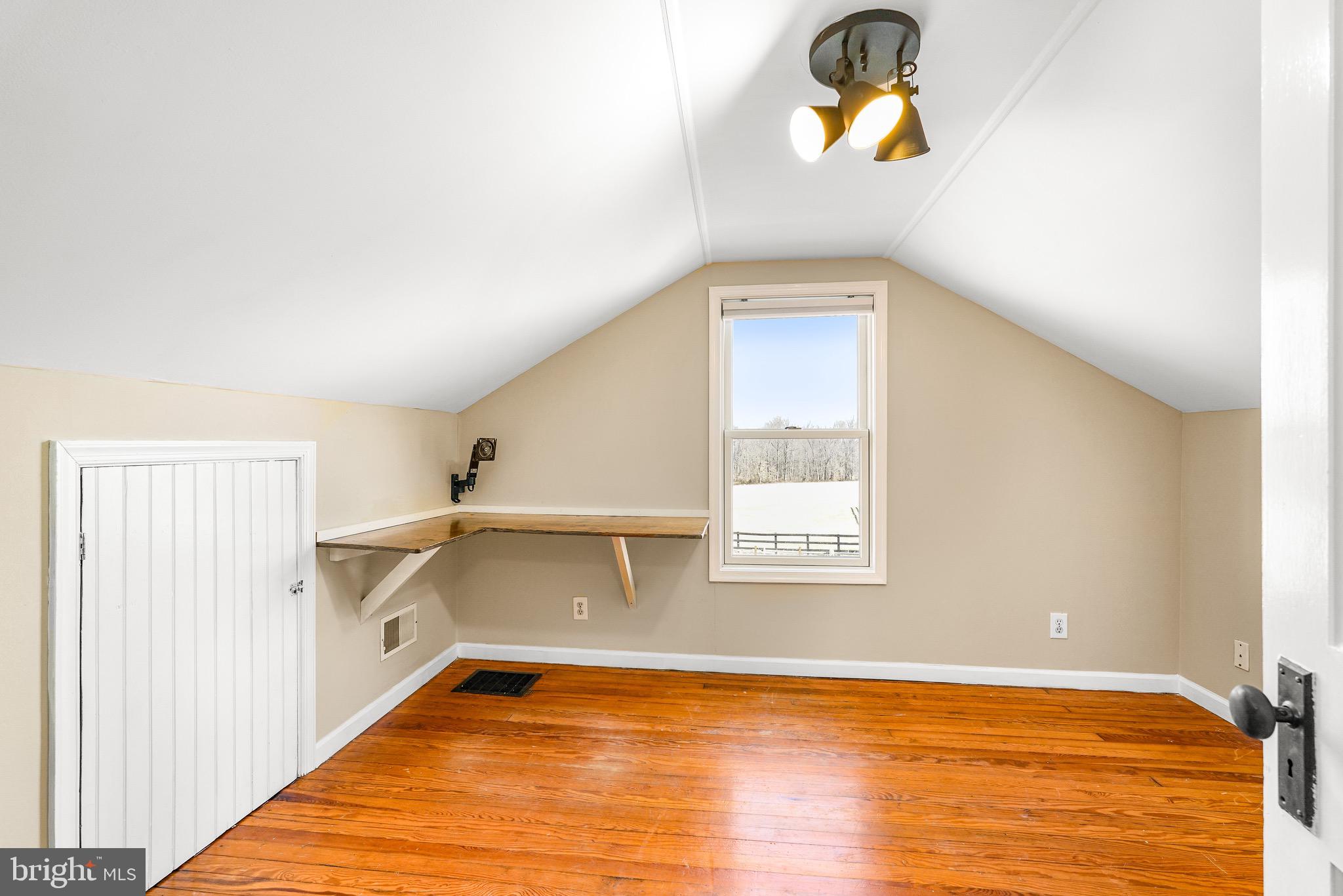 NONAVAILABLE - Residential