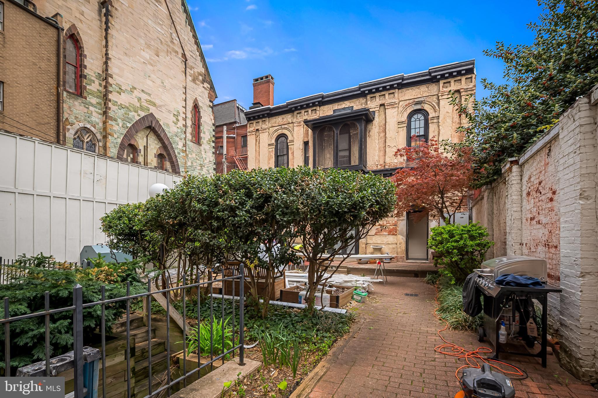 MOUNT VERNON PLACE HISTORIC DISTRICT - Residential