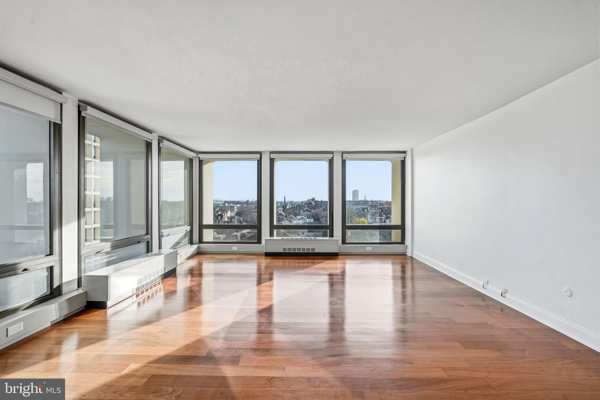 210 LOCUST STREET 7BW