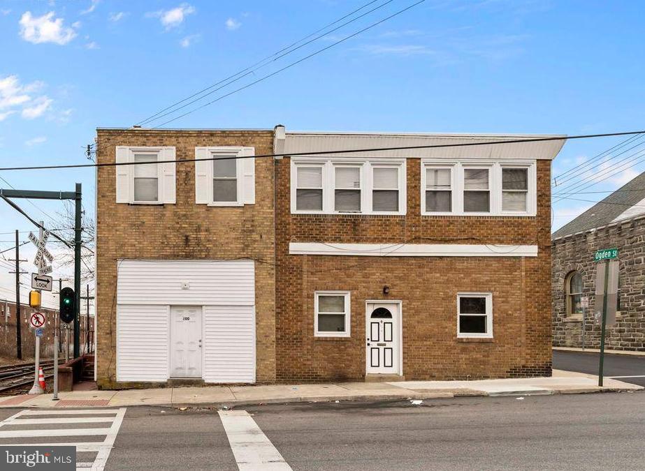 Welcome to 300 East Baltimore Avenue, a much-loved gem nestled in Clifton Heights, PA. This expansive property offers a unique opportunity has a single family home, or both residential and commercial ventures. Zoned for a multi-use, the property is currently set up as a duplex, with potential to transform into a tri-plex. This home is perfect for those with a vision. Inside, you'll find three spacious bedrooms and three full bathrooms, with one conveniently located on each floor. The family room on the first floor features high ceilings, adding to the home's charm and character. While it needs some work, this beloved property is being sold as-is, ready for its next chapter. Embrace the possibilities and make it your own!