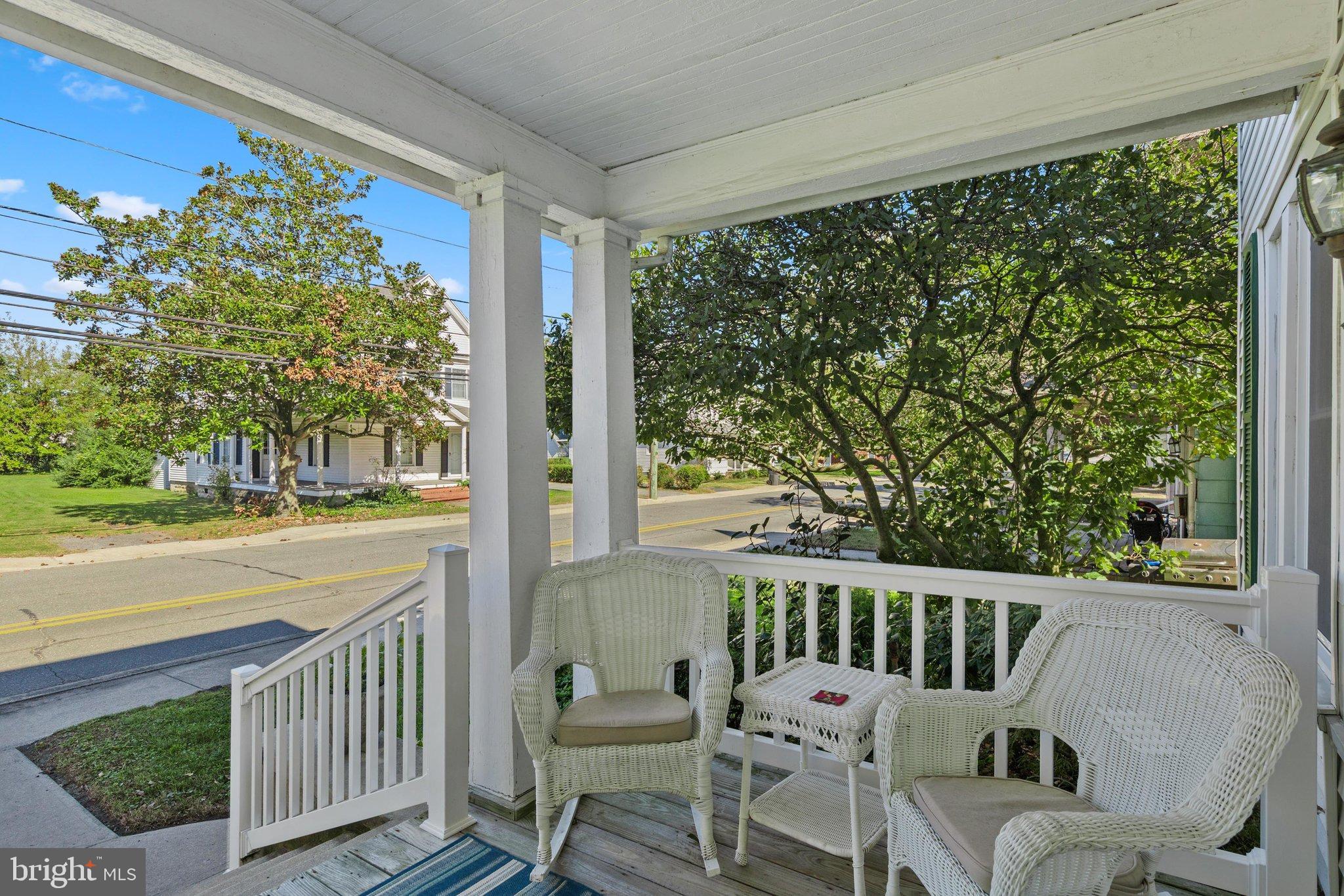 48 W CHURCH STREET W