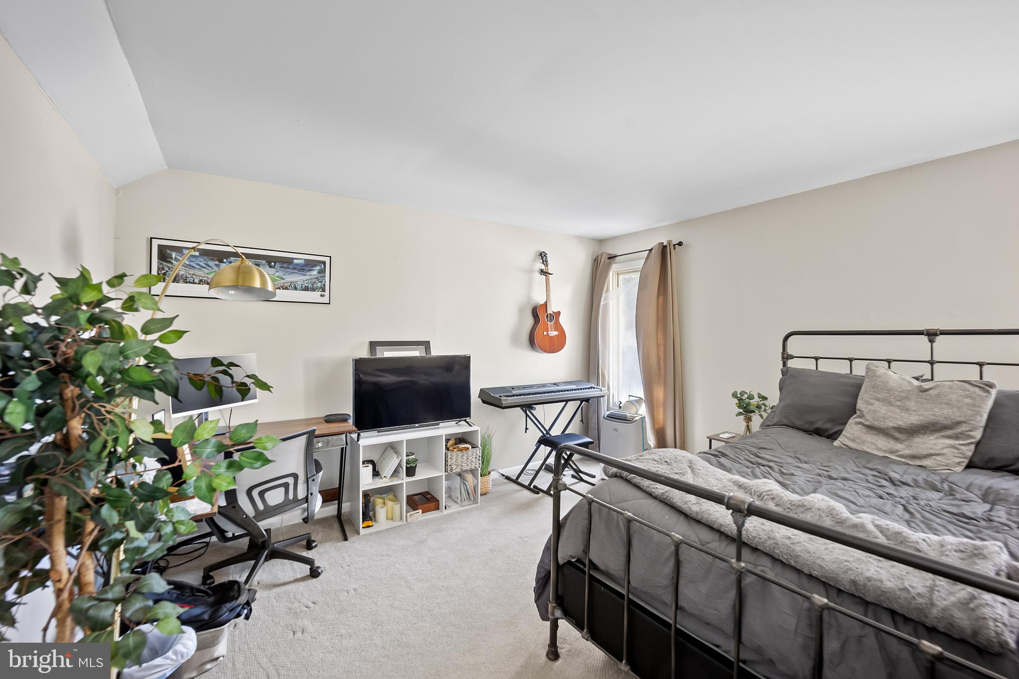 JEN VUE - Residential