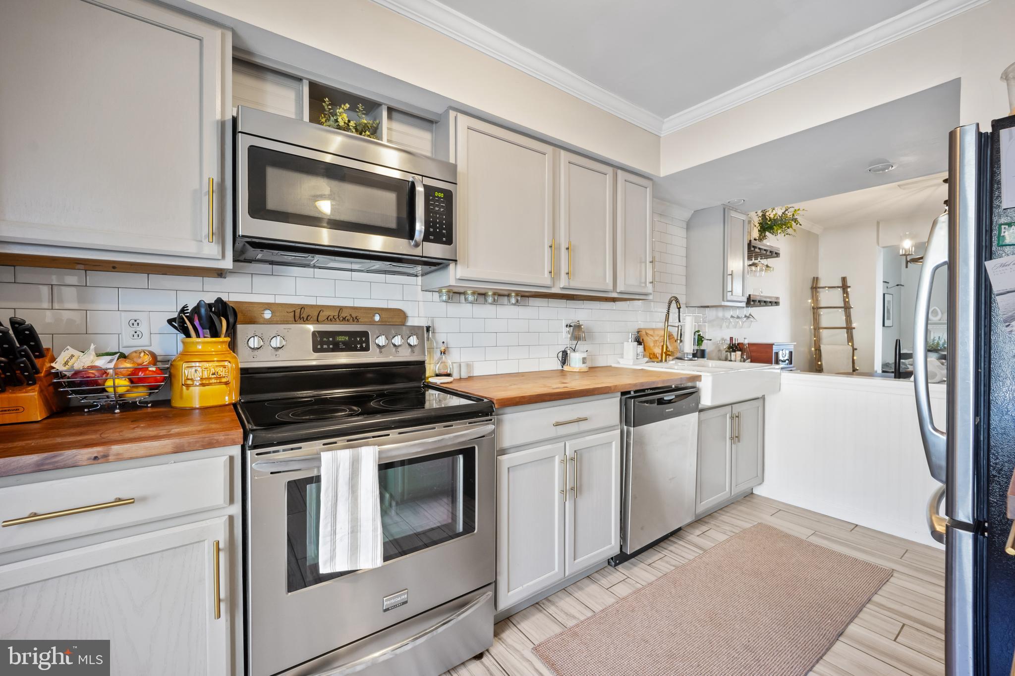 JEN VUE - Residential