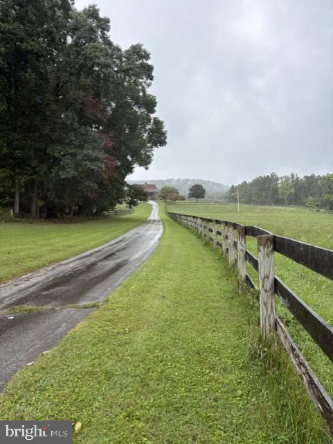 1720 E DEEP RUN ROAD