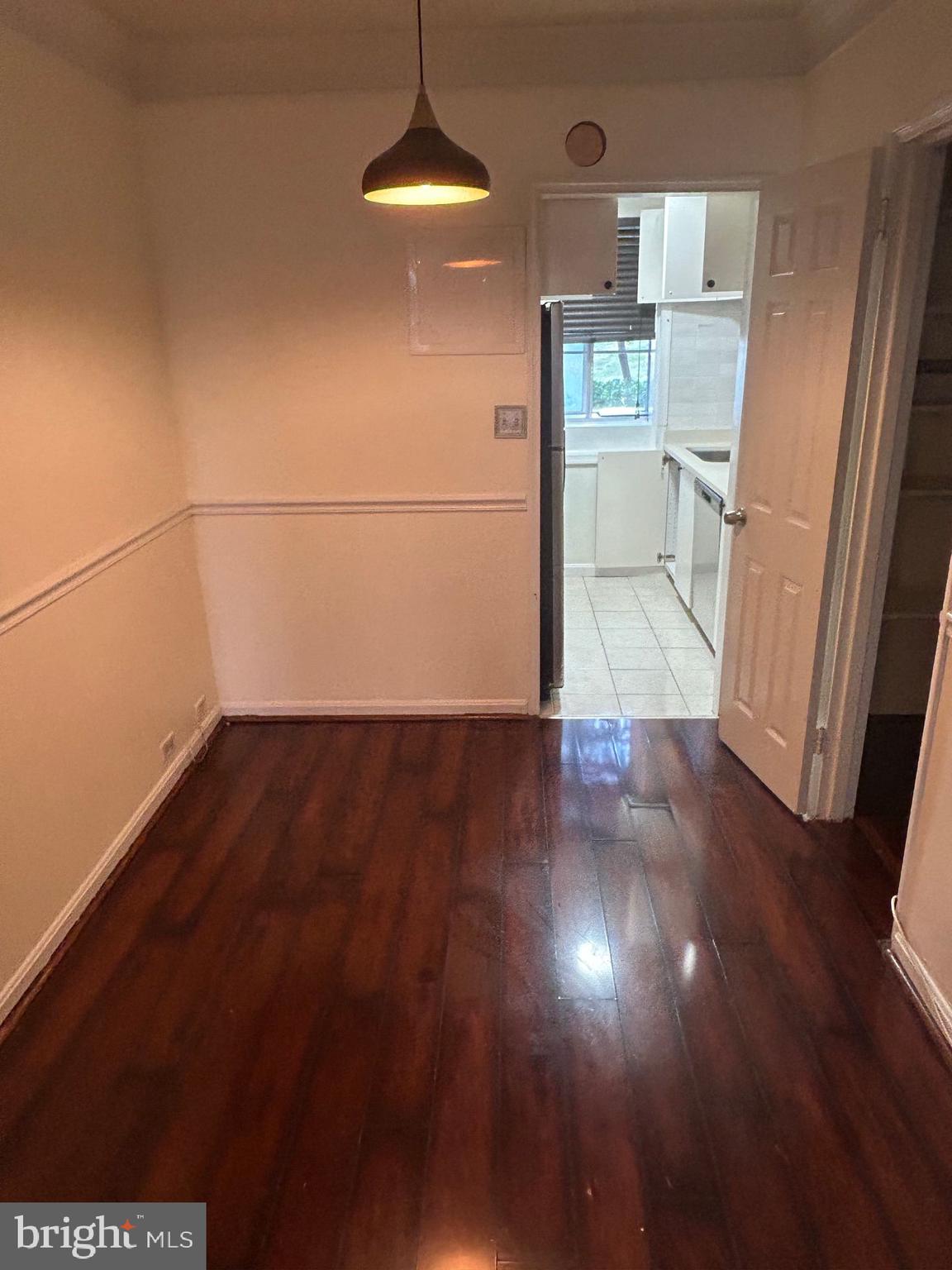 230 N THOMAS STREET N 230-1