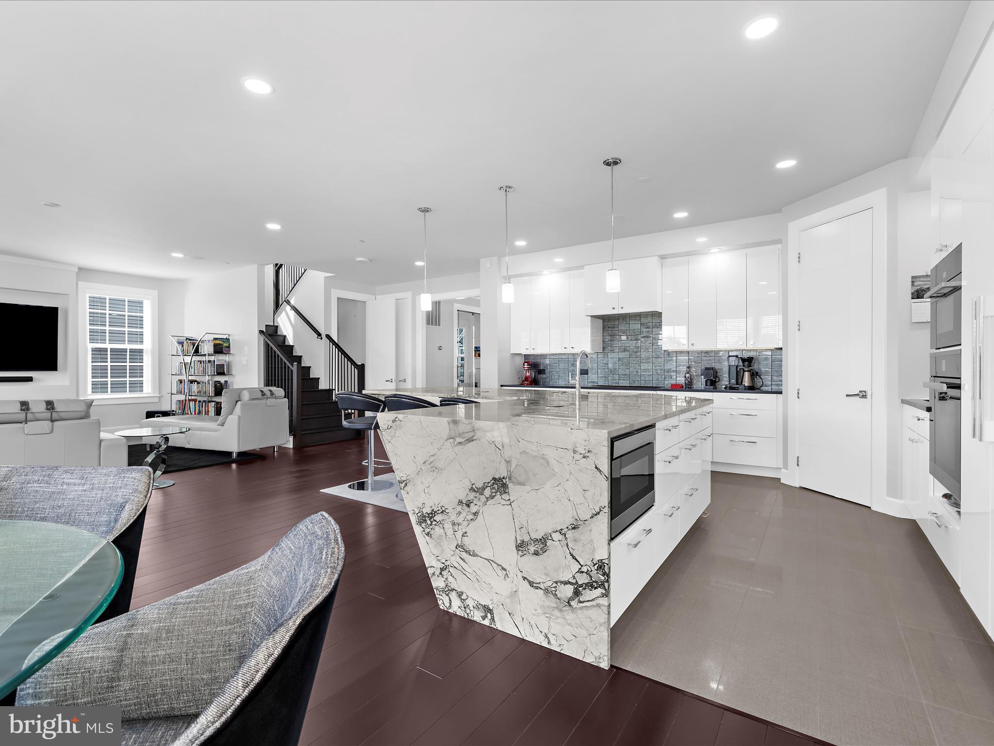 MAPLE LAWN SOUTH - Residential