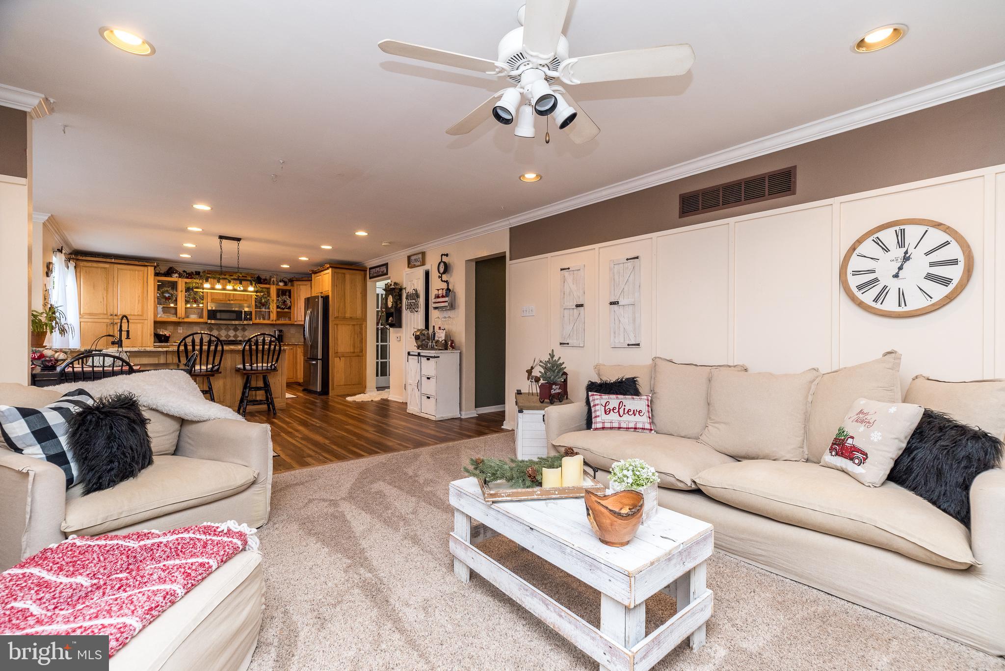 BUCKINGHAM SQ - Residential