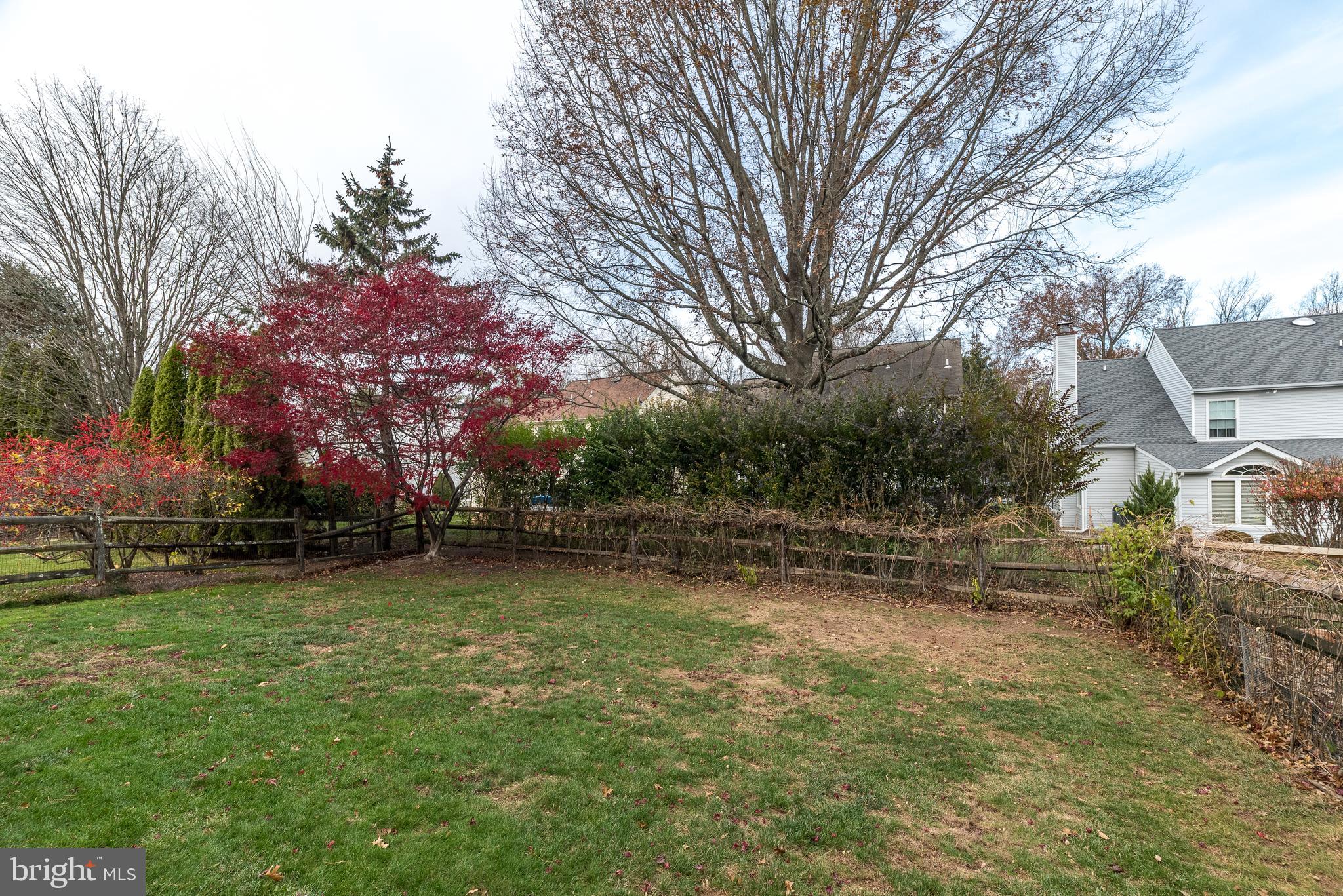 BUCKINGHAM SQ - Residential