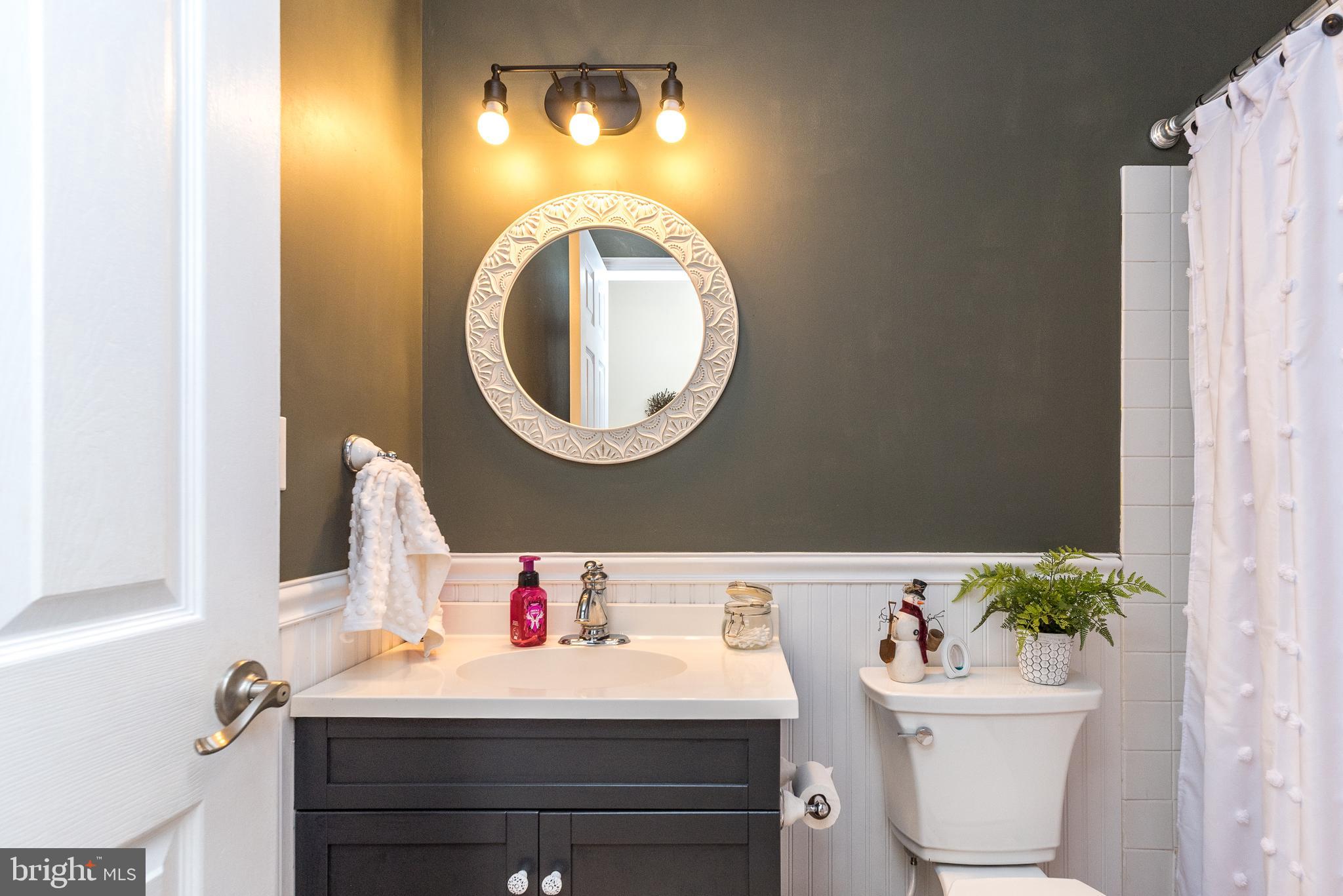 BUCKINGHAM SQ - Residential