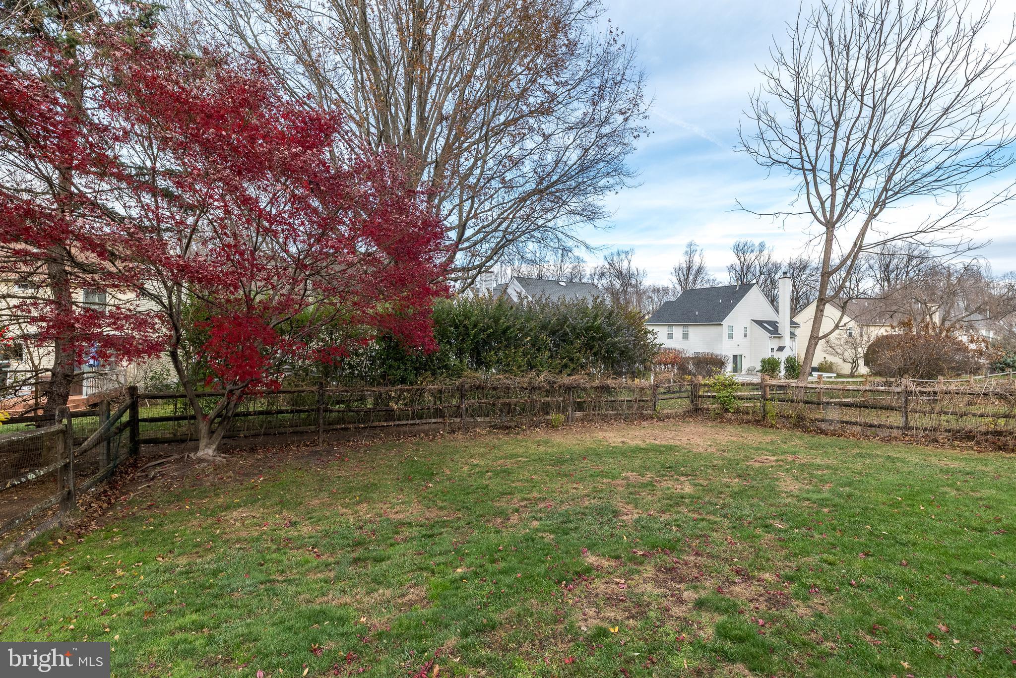 BUCKINGHAM SQ - Residential