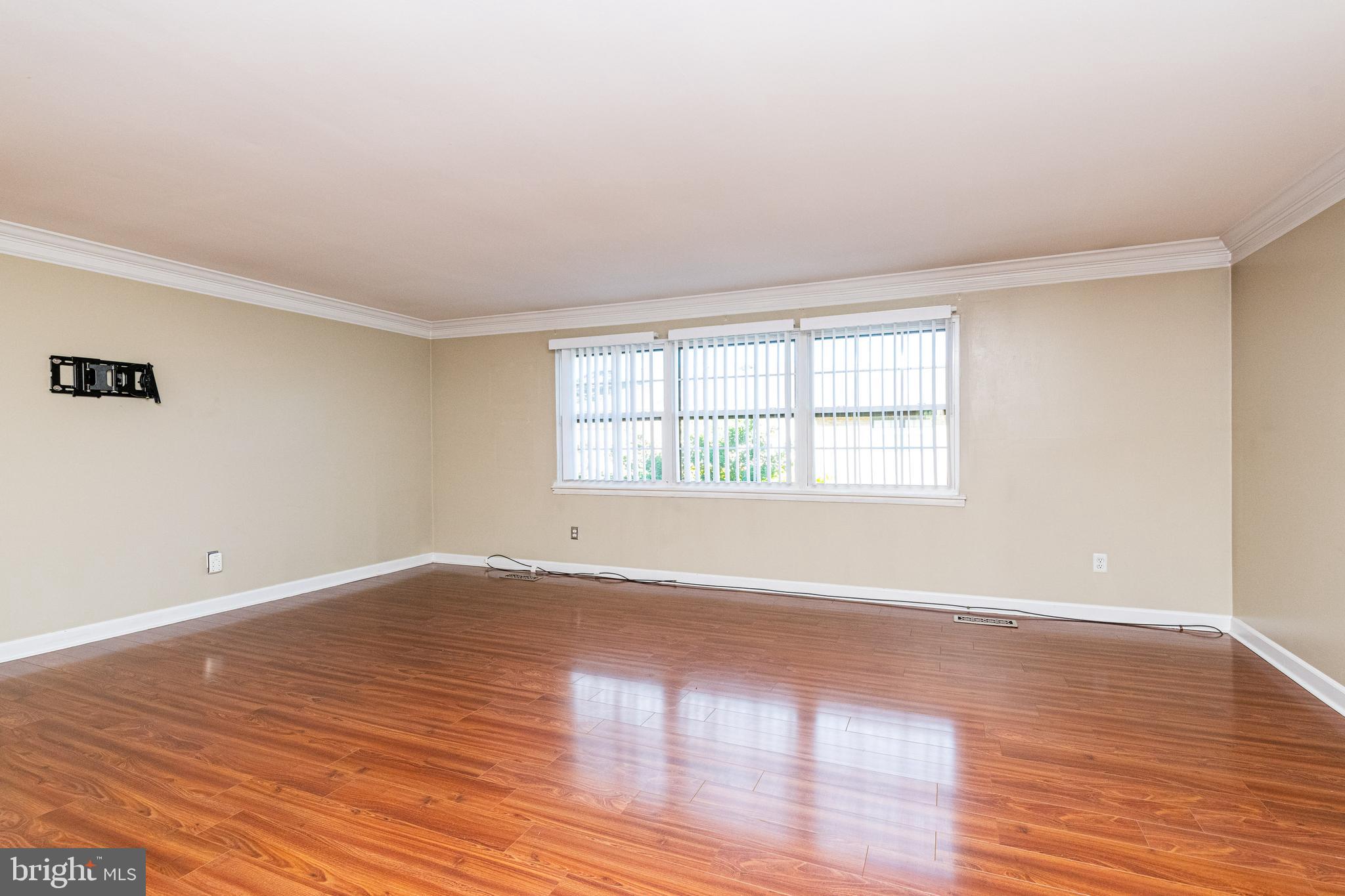 DULANEY VALLEY GARDENS - Residential