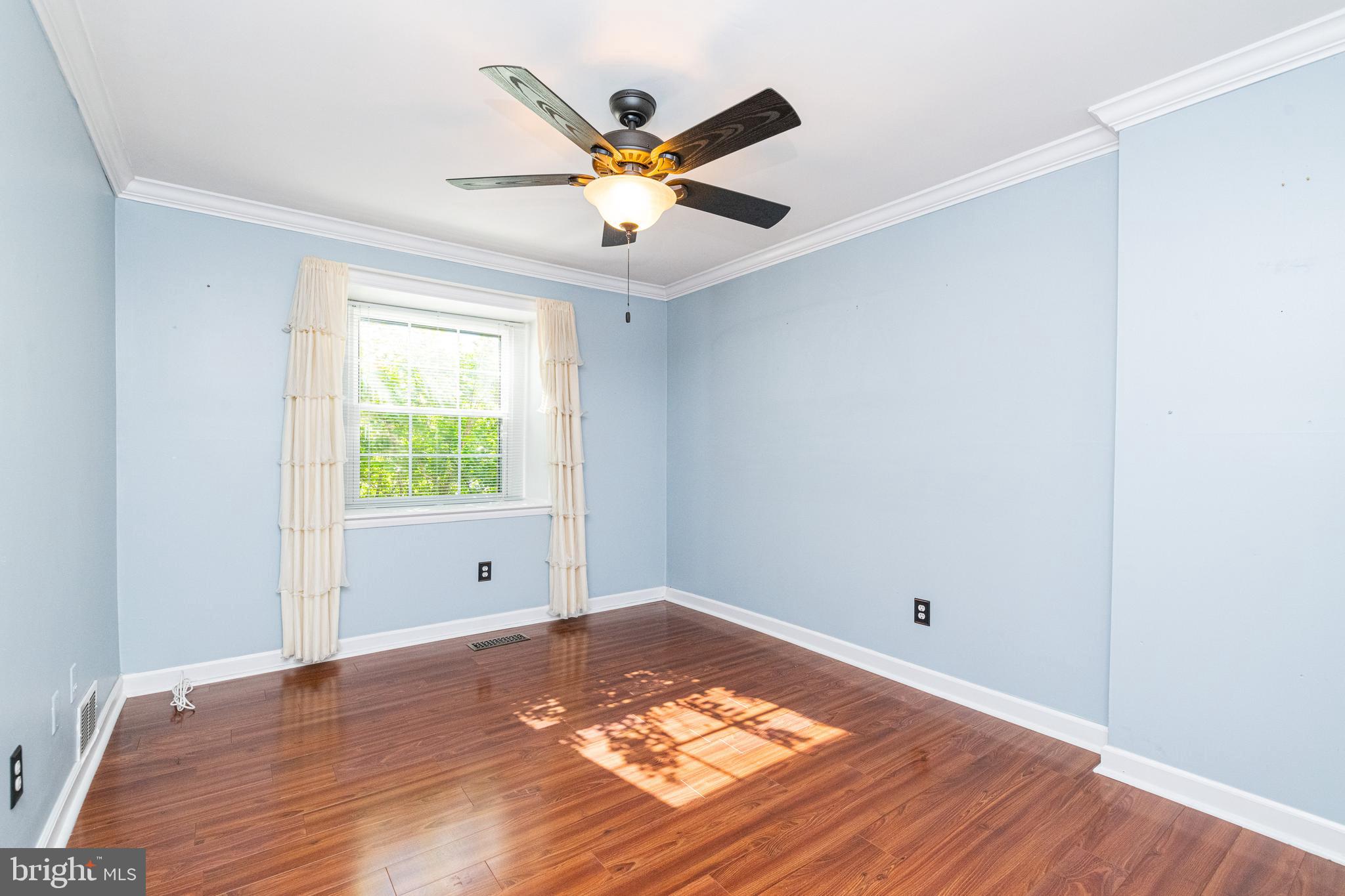 DULANEY VALLEY GARDENS - Residential