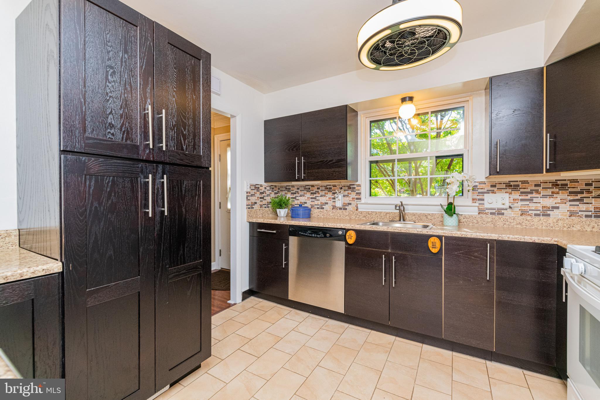 DULANEY VALLEY GARDENS - Residential