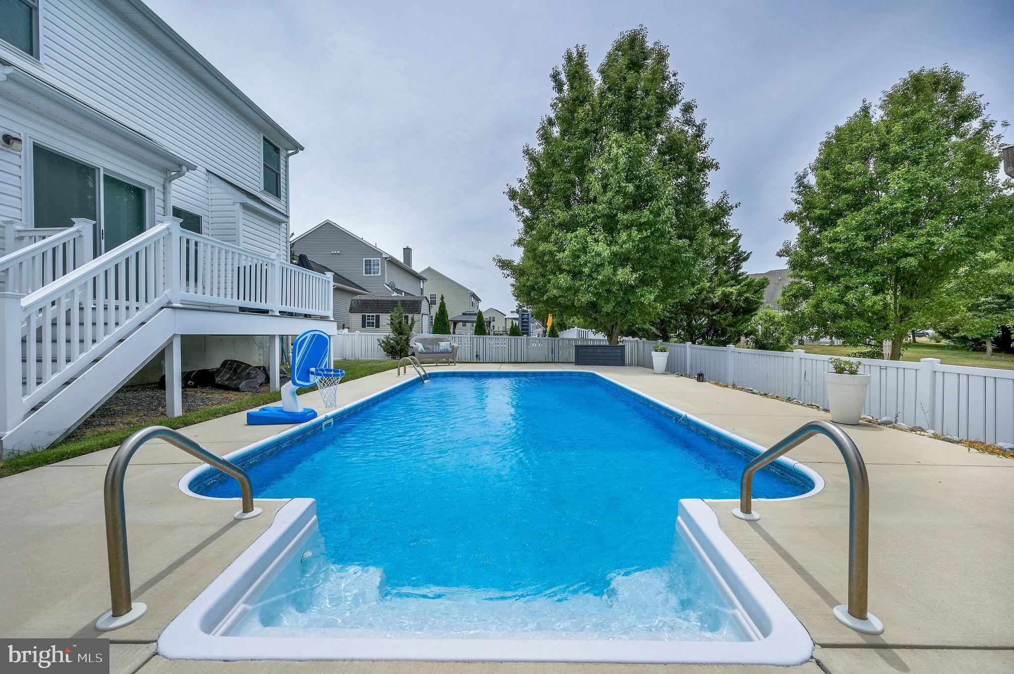 9 BIG POND DRIVE