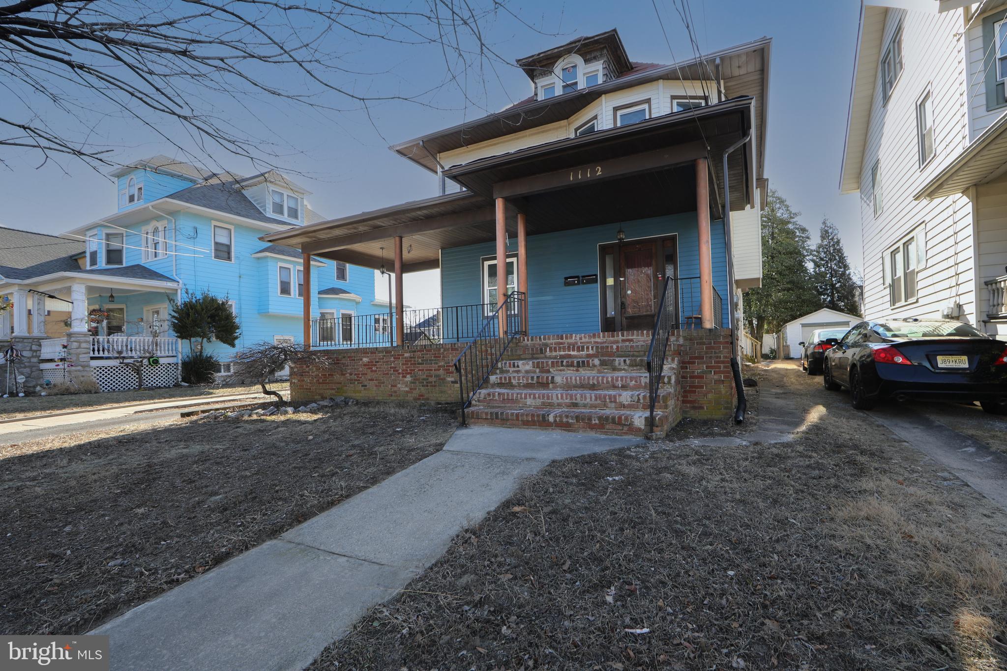 1112 COLLINGS AVENUE B
