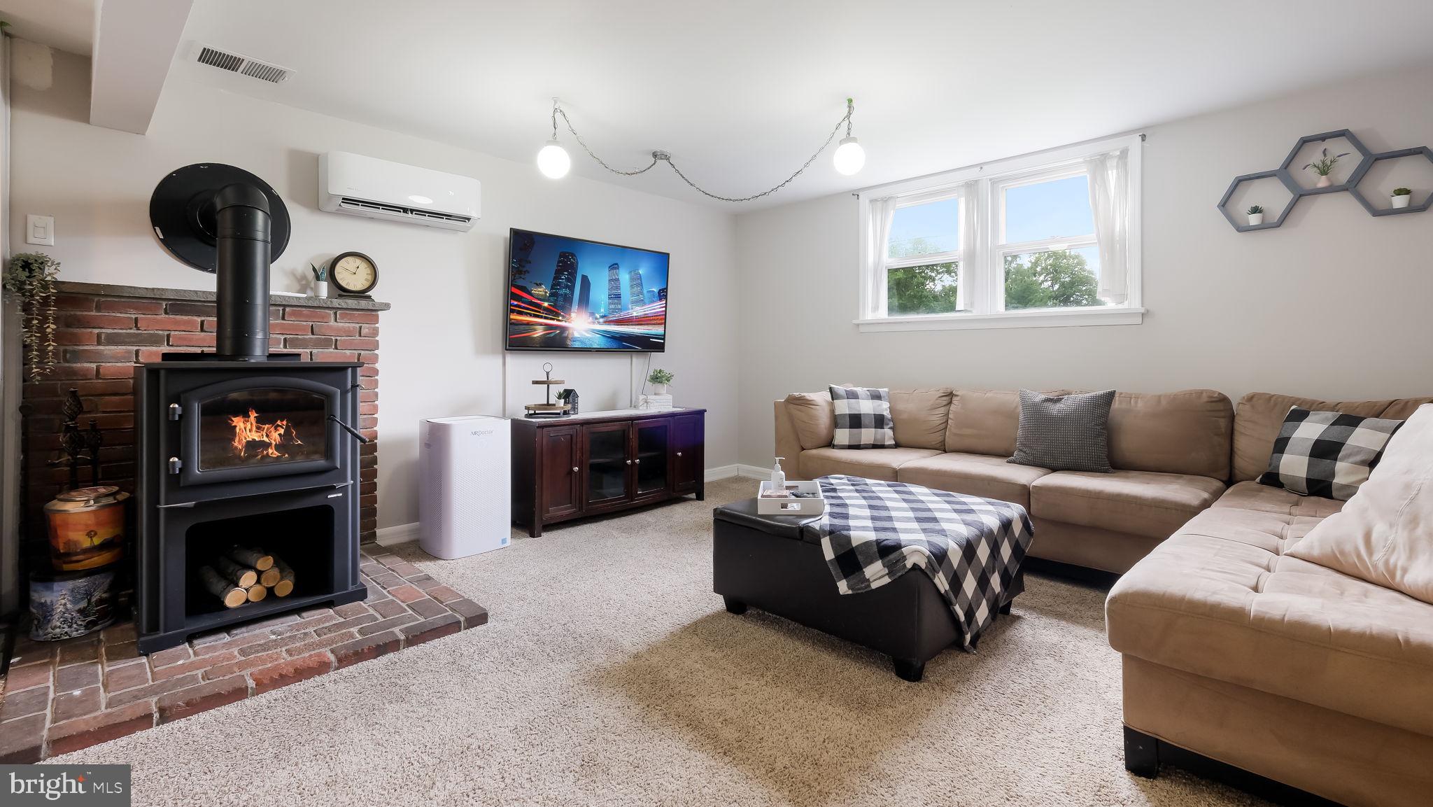 STONY HILL MANOR - Residential