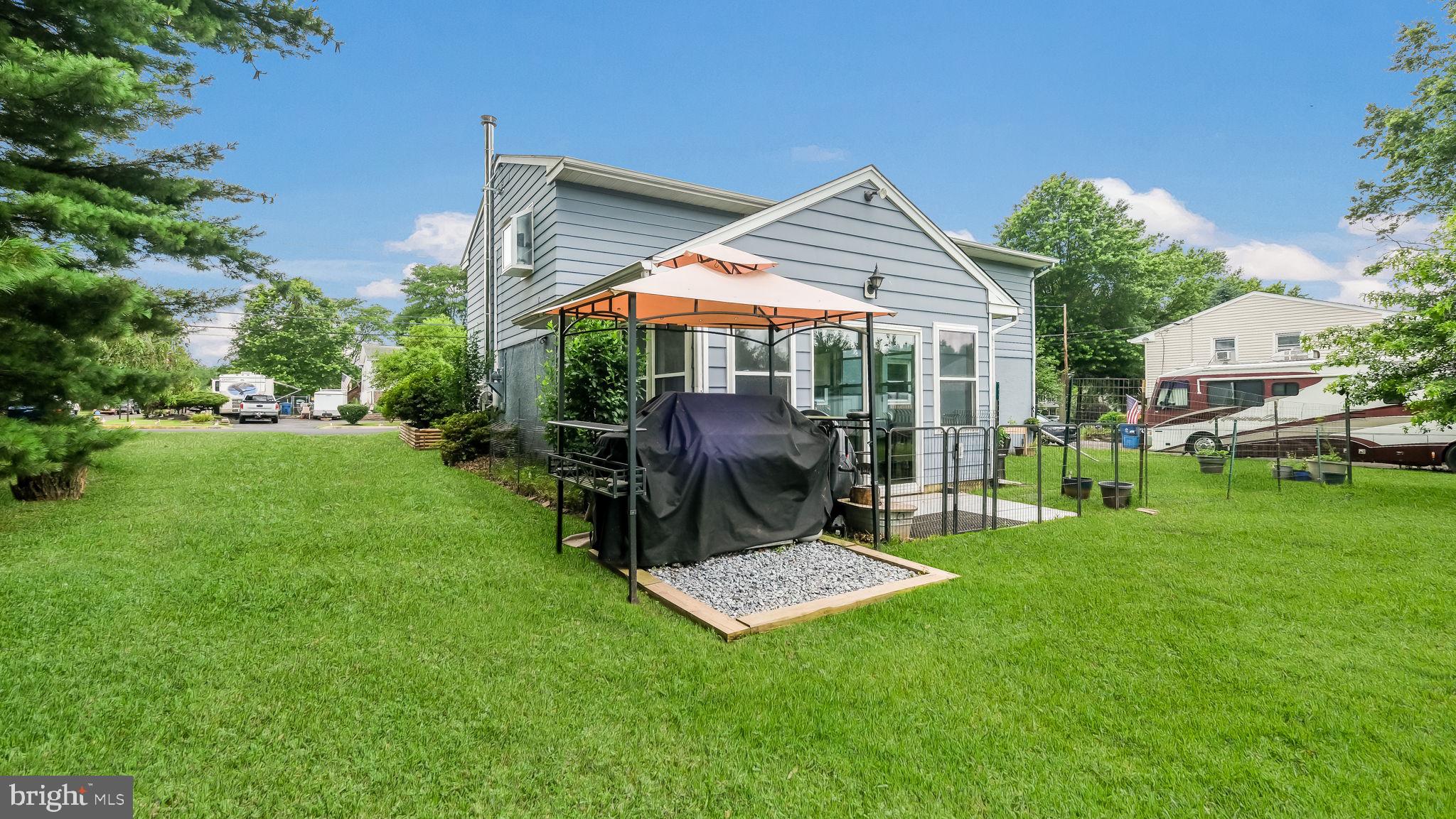 STONY HILL MANOR - Residential