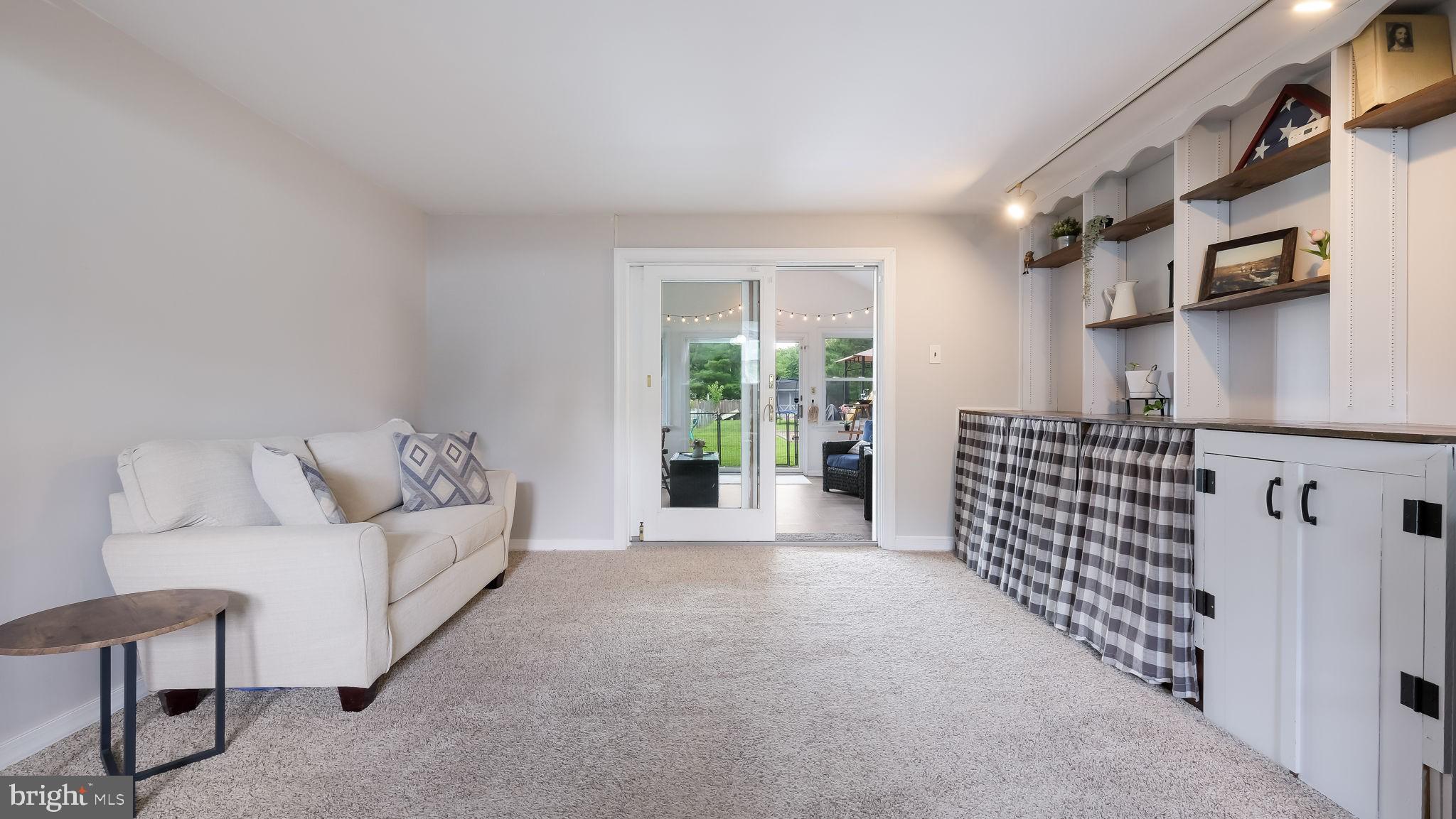 STONY HILL MANOR - Residential